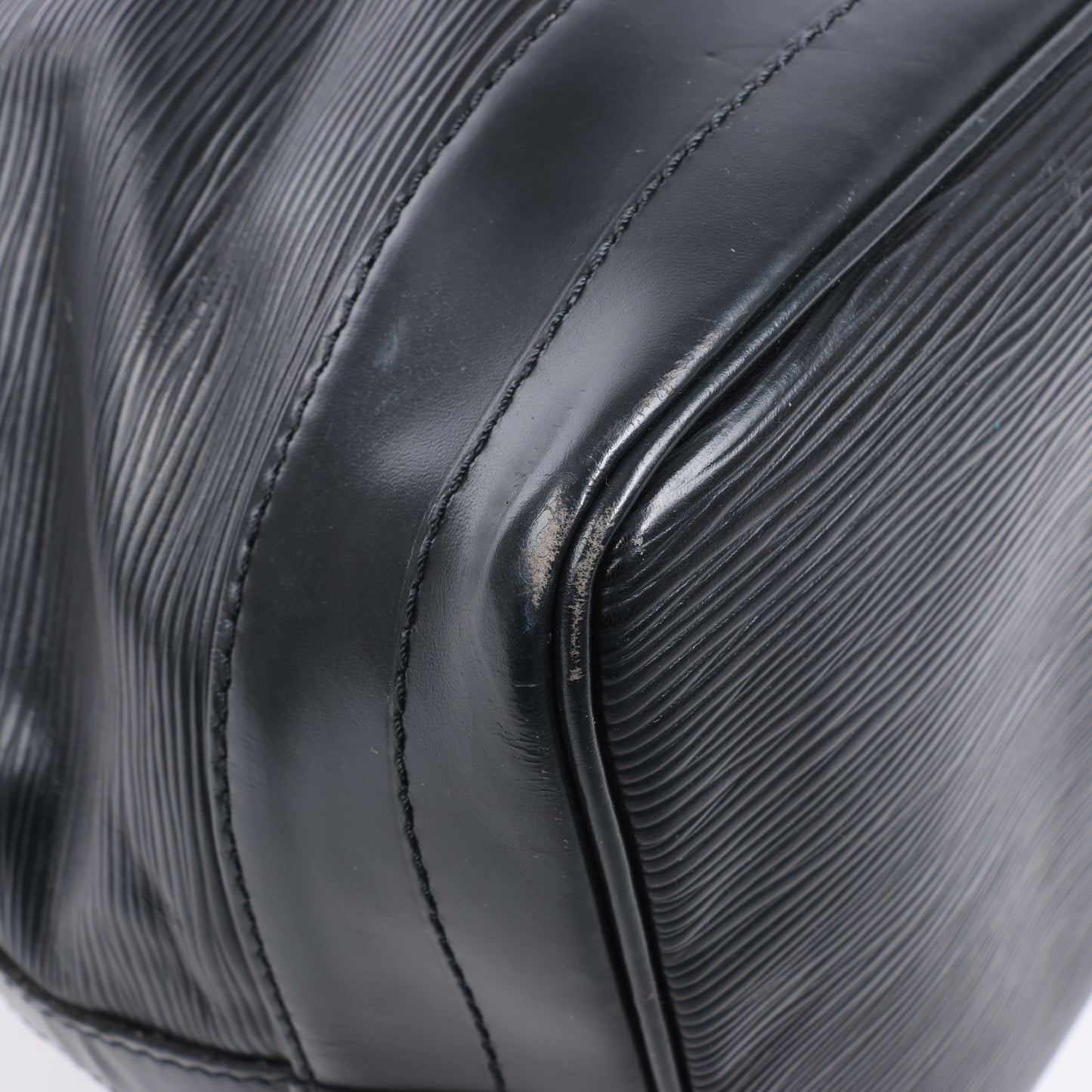 Louis Vuitton Epi Leather Noe Shoulder Bag in Black M59002