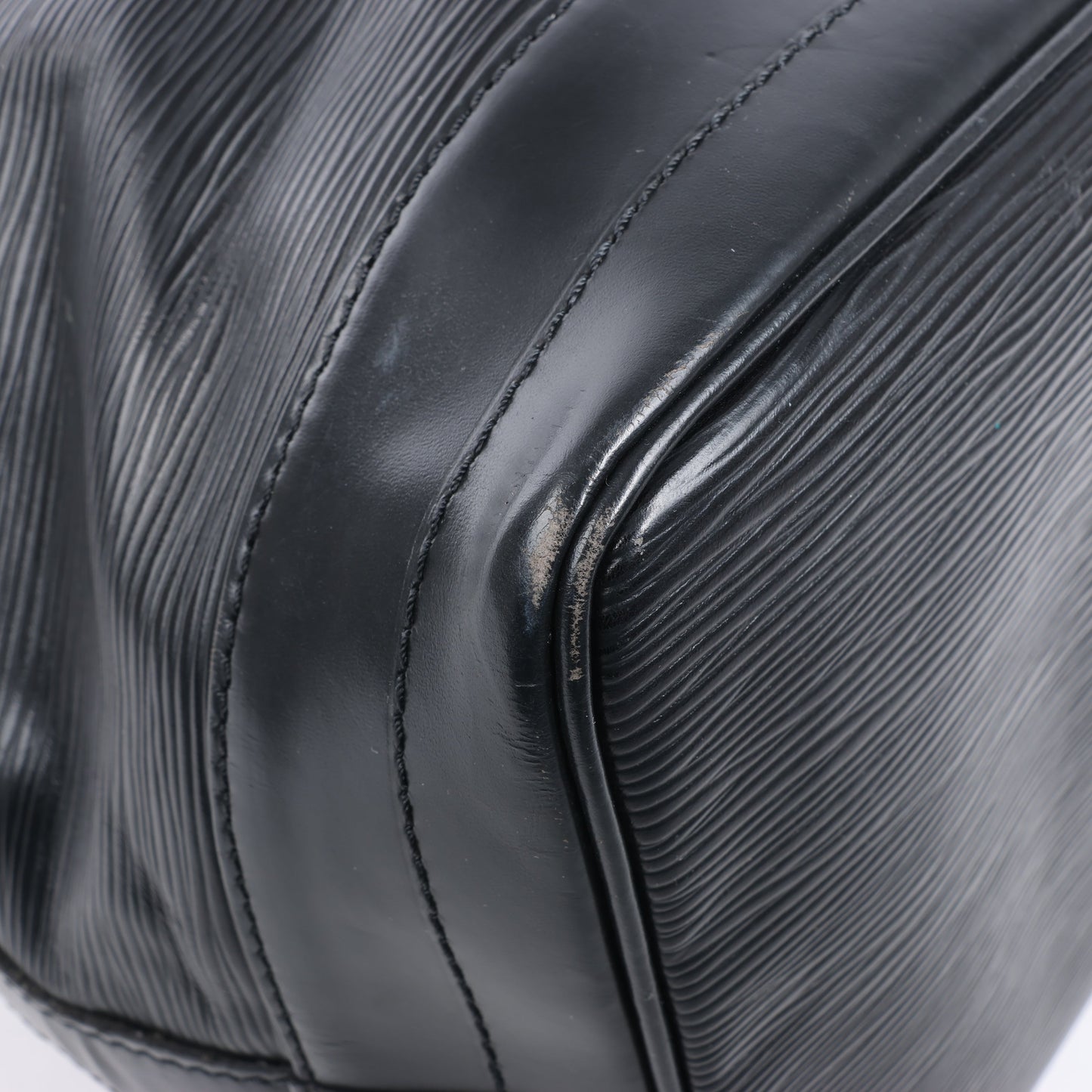 Louis Vuitton Epi Leather Noe Shoulder Bag in Black M59002