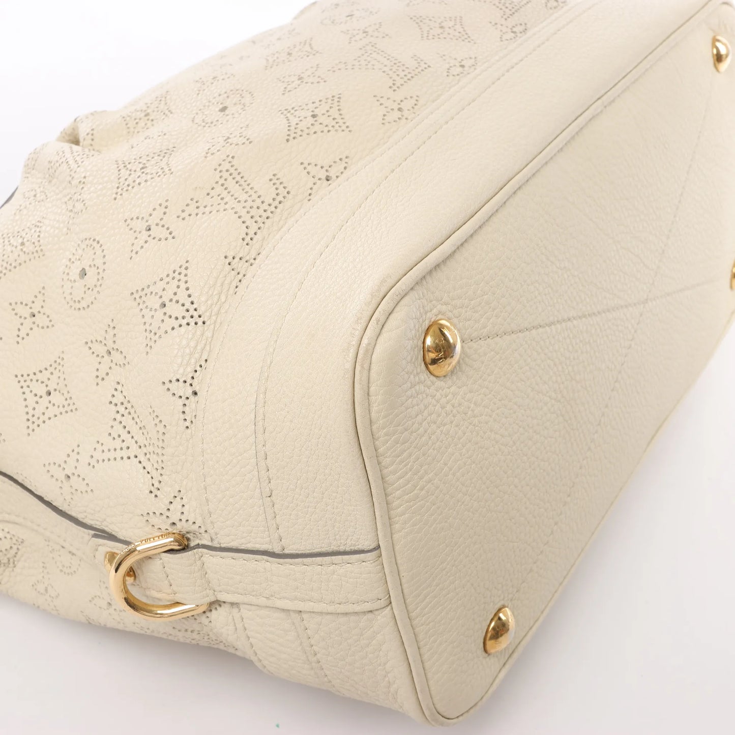 Louis Vuitton Monogram Mahina Stella PM Lederhandtasche in Beige M93067