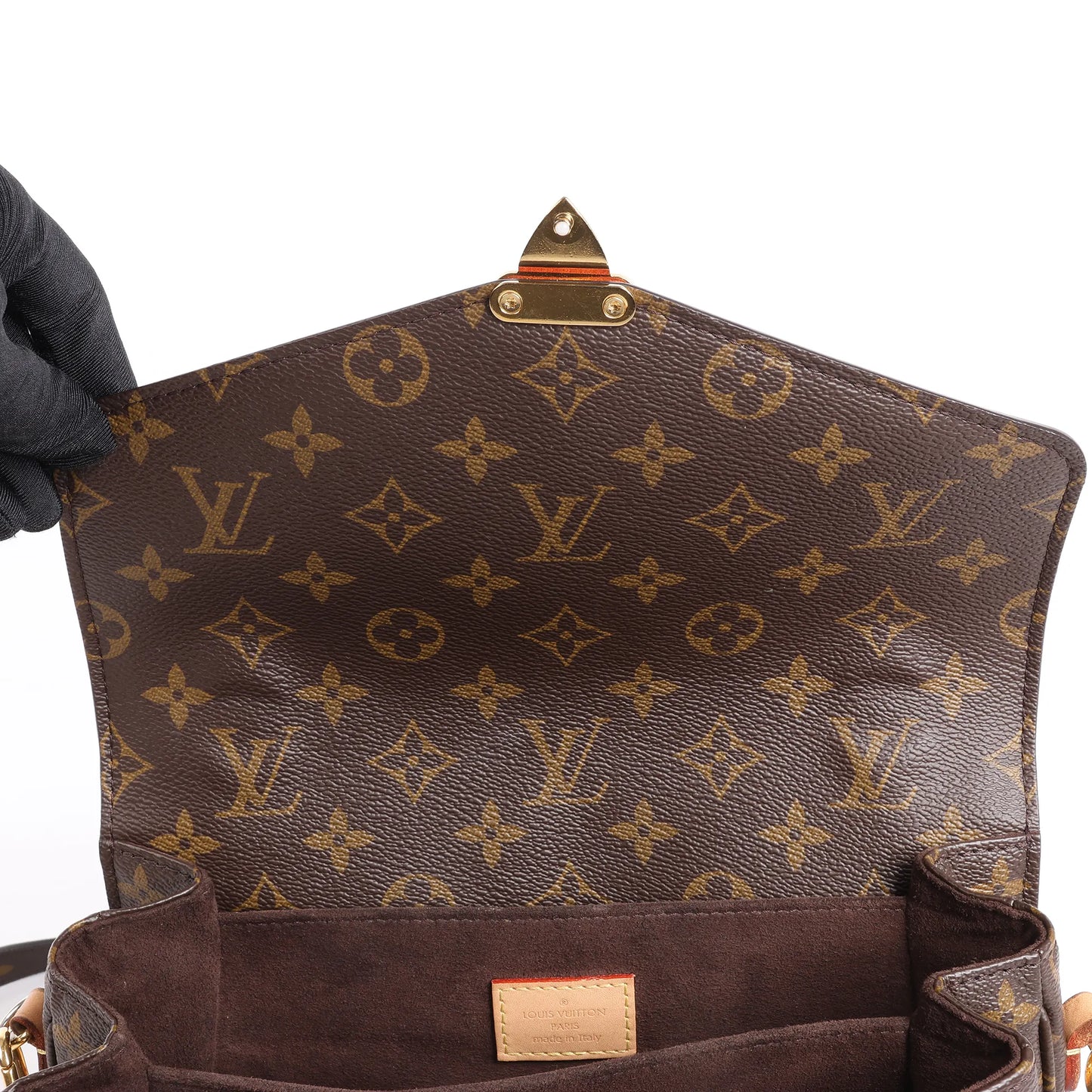 Louis Vuitton Monogram Pochette Metis Handbag