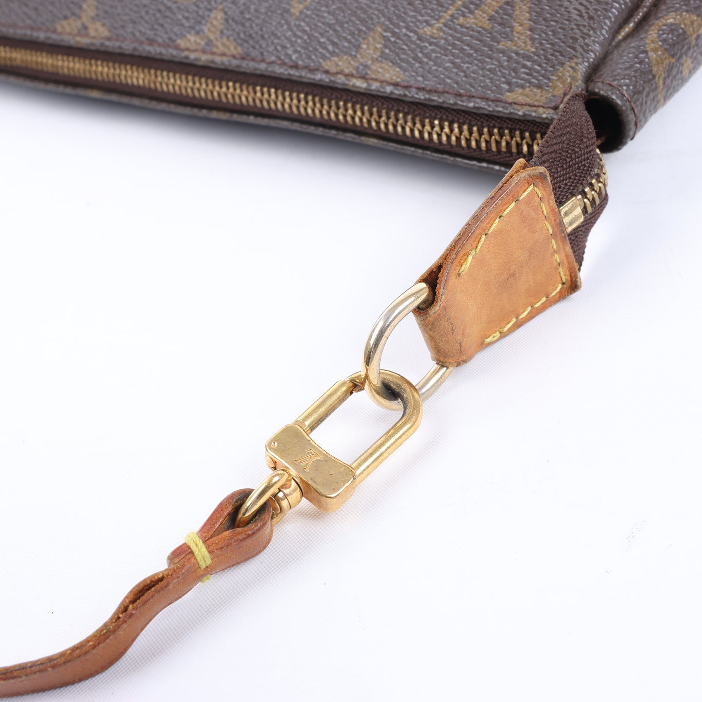 Louis Vuitton Monogram Canvas Pochette Accessoires Handbag M51980