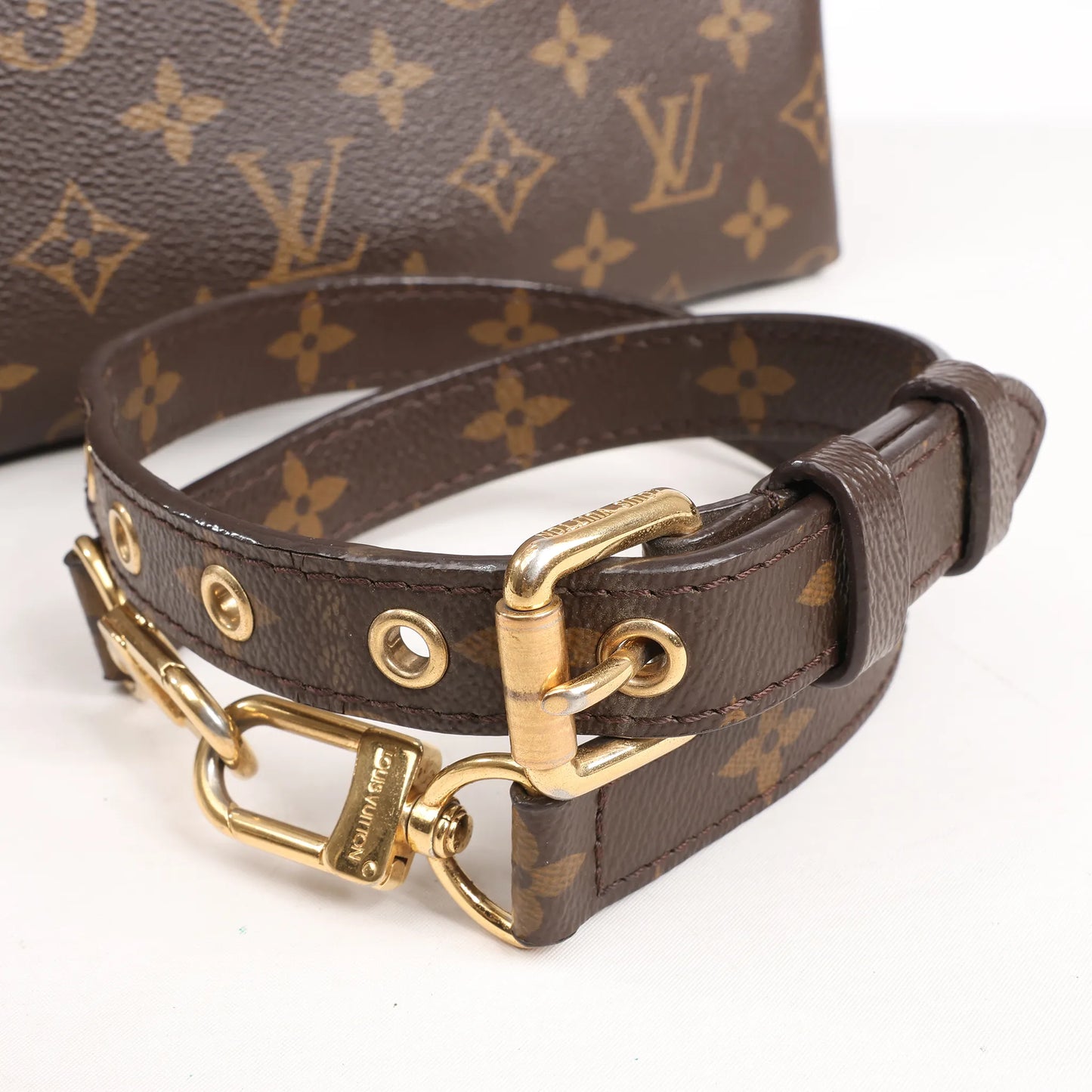 Louis Vuitton Monogram Pallas MM 2Way Handbag in Brown x Red M40906