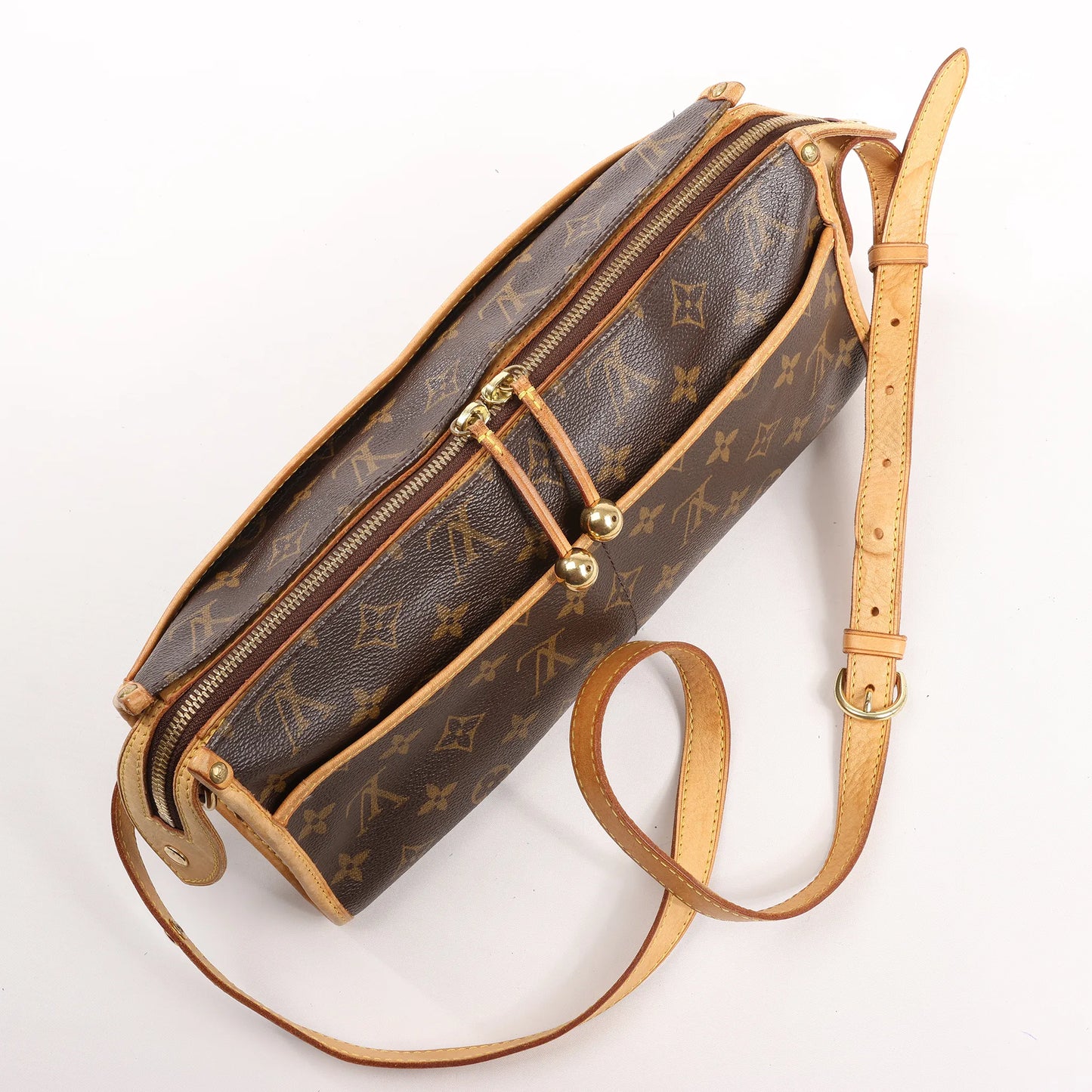 Louis Vuitton Monogram Popincourt lone Shoulder Bag M40008