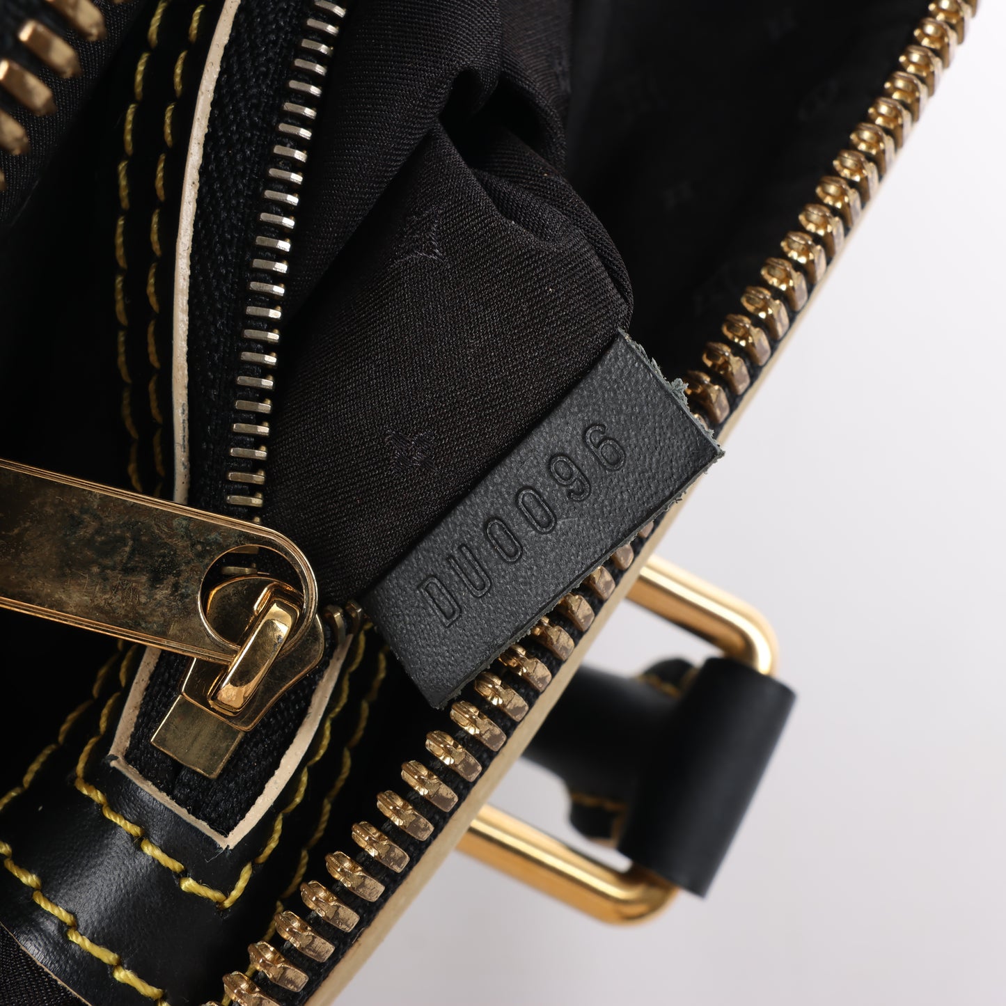 Louis Vuitton Suhali Lockit PM Handbag in Black M91875