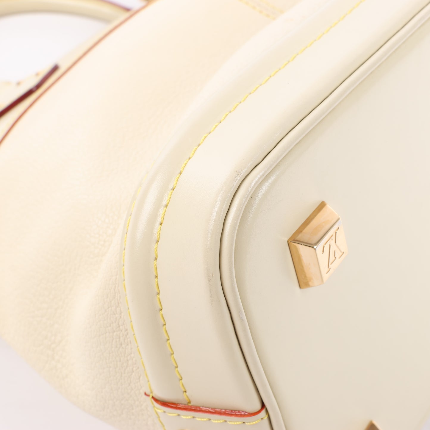 Louis Vuitton Suhali Lockit PM Handbag in Beige M91887