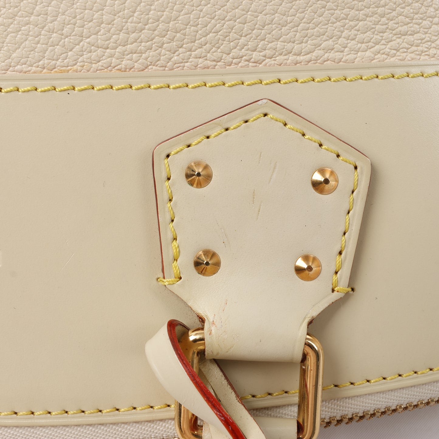 Louis Vuitton Suhali Lockit PM Handbag in Beige M91887