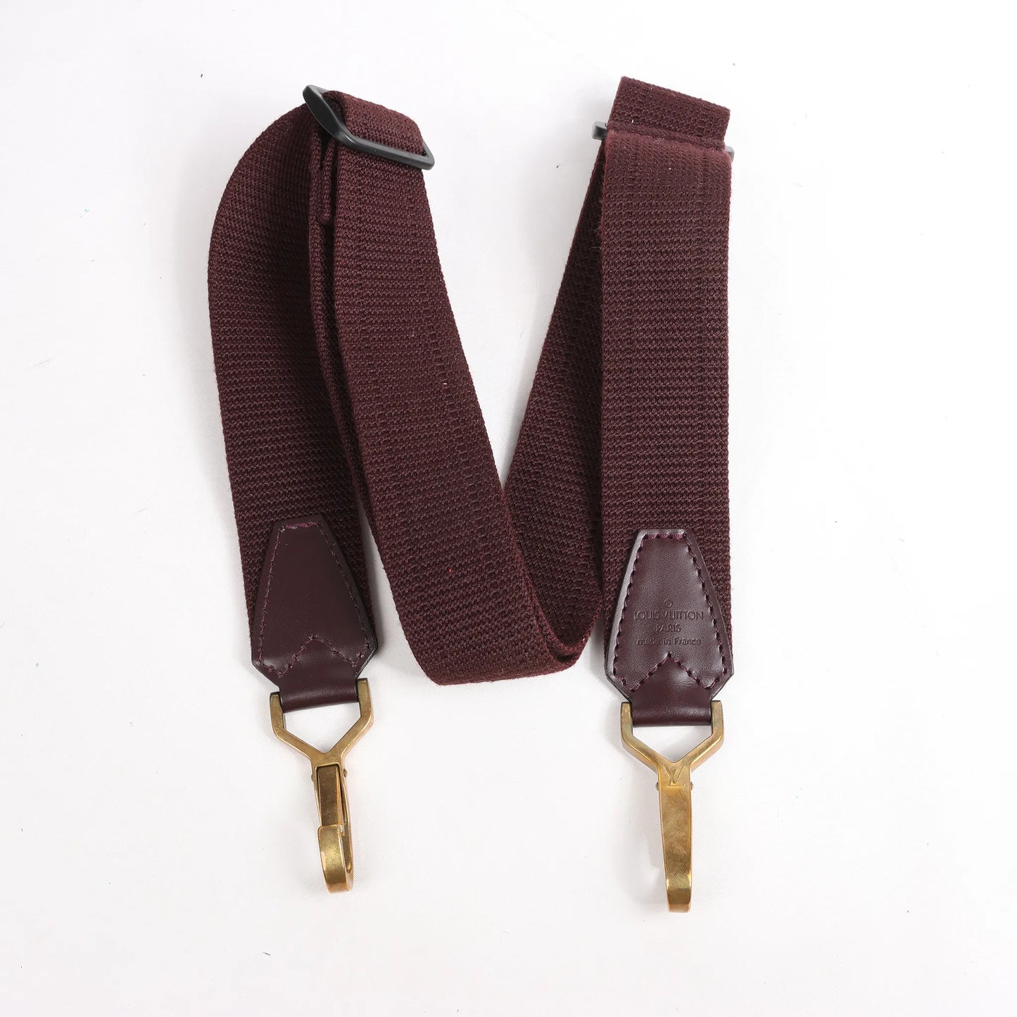 Louis Vuitton Taiga GM Kendall Travel bag in Burgundy