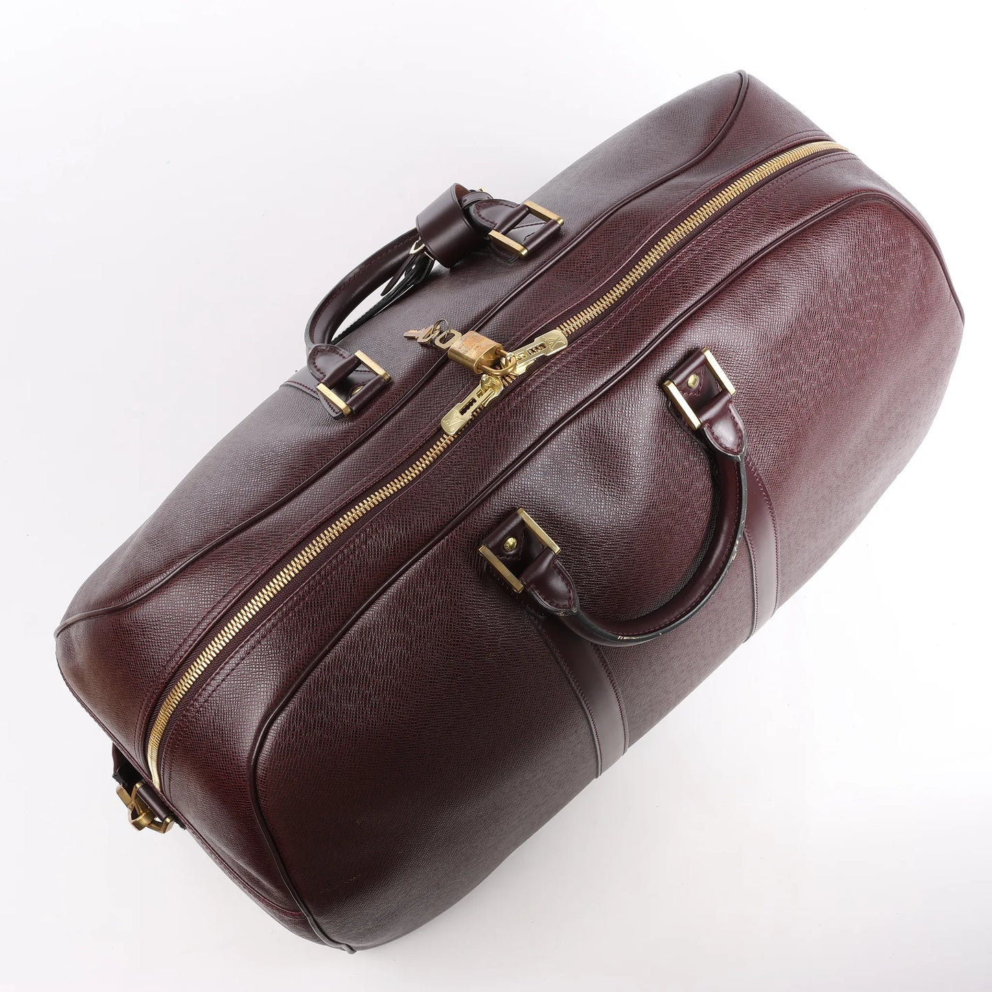 Louis Vuitton Taiga GM Kendall Travel bag in Burgundy