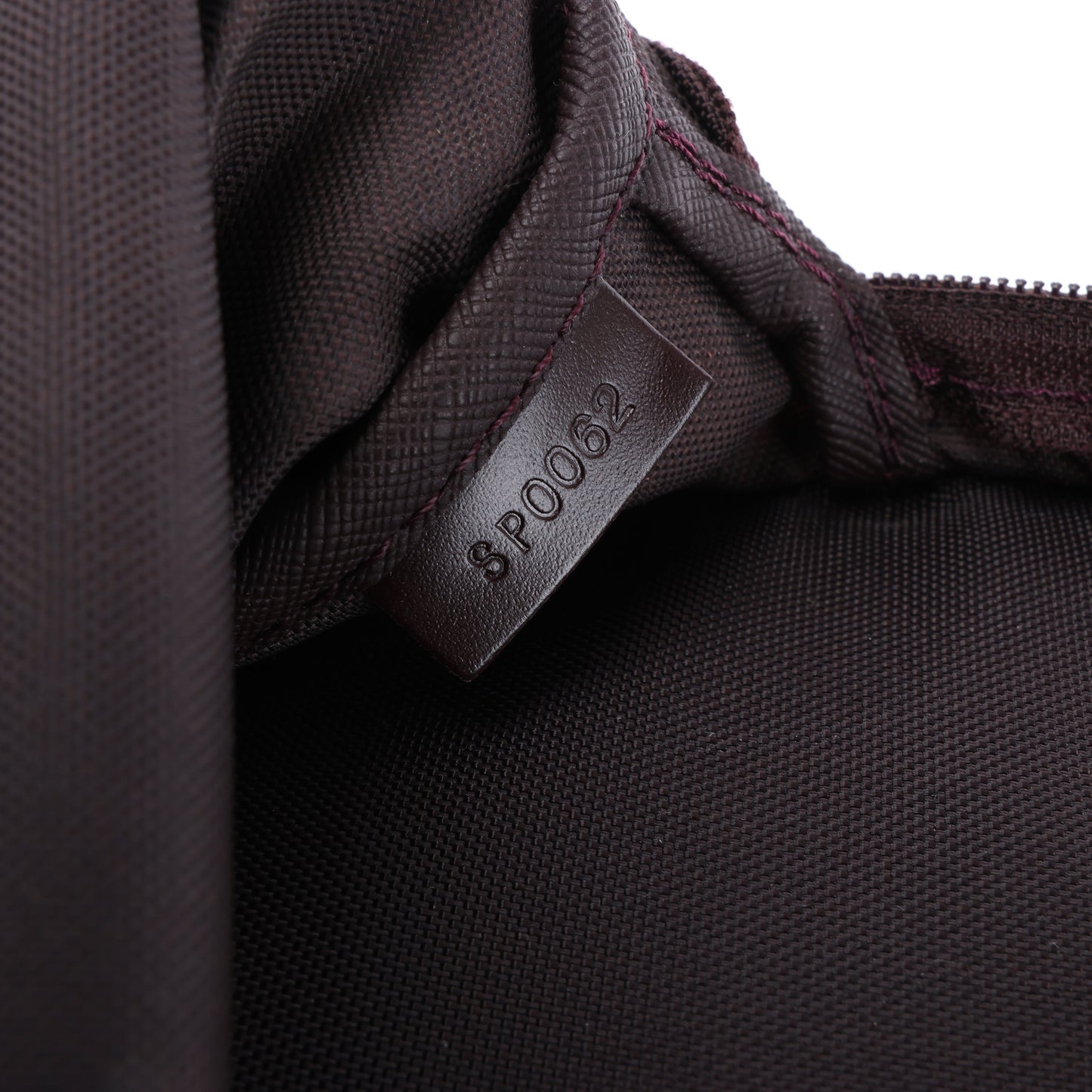 Sac de voyage Louis Vuitton Pegase 45 en cuir Taïga marron M23314