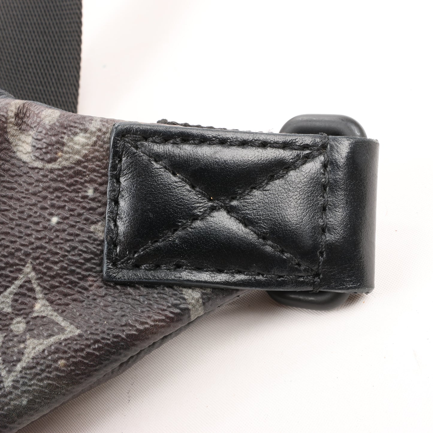 Louis Vuitton Monogramm Canvas Galaxy Discovery Gürteltasche Umhängetasche M44444