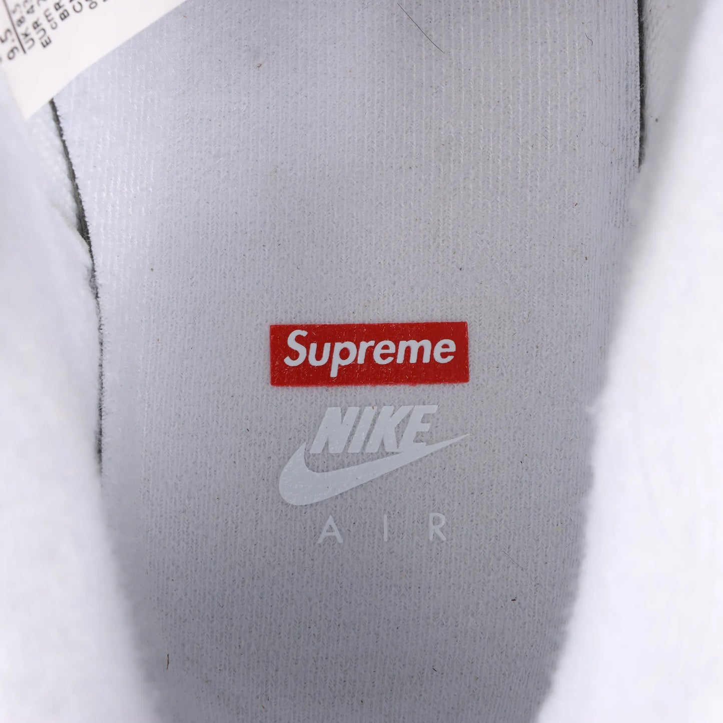 Nike x Supreme AIR FORCE 1 LOW SP Leder-Sneaker in Weiß CU9225-100, Größe 43 EU