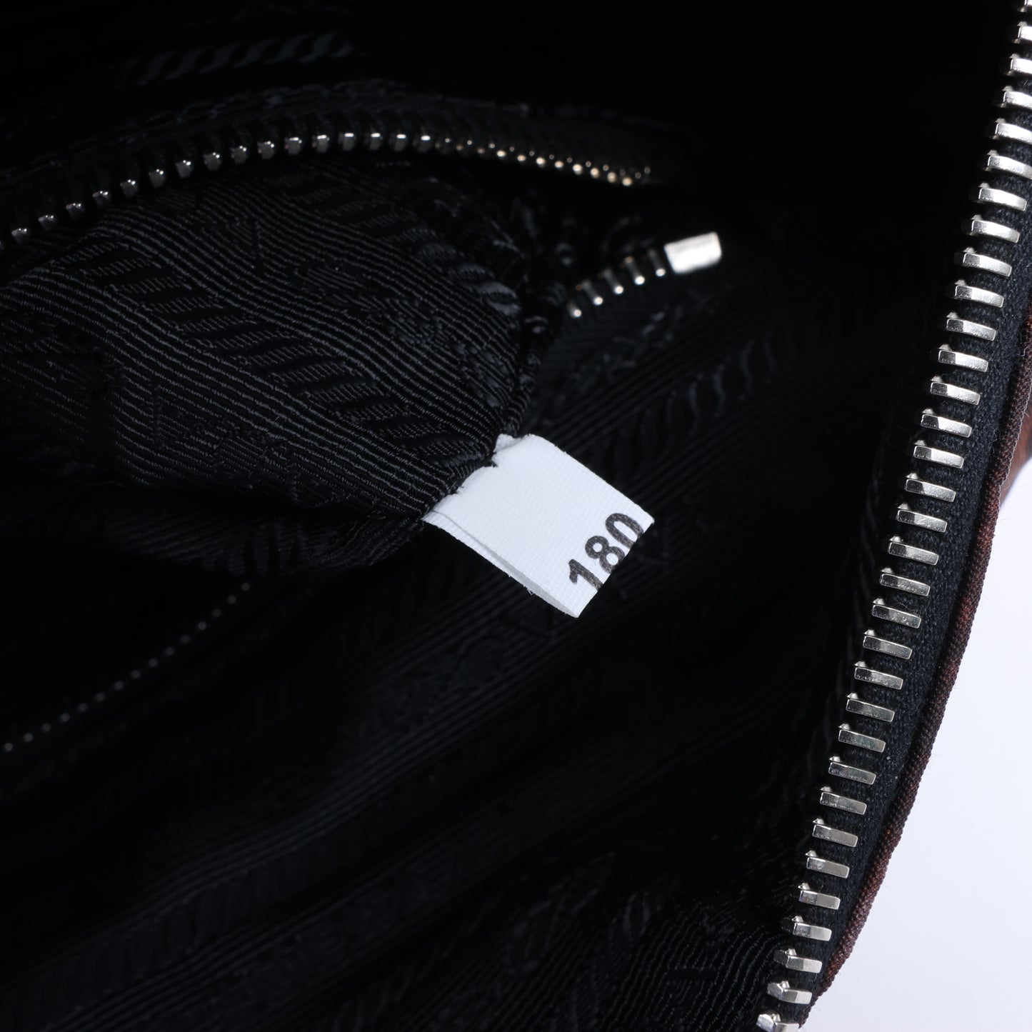 Sac à main Prada en nylon et cuir imprimé, double sens, noir et violet, BL0922
