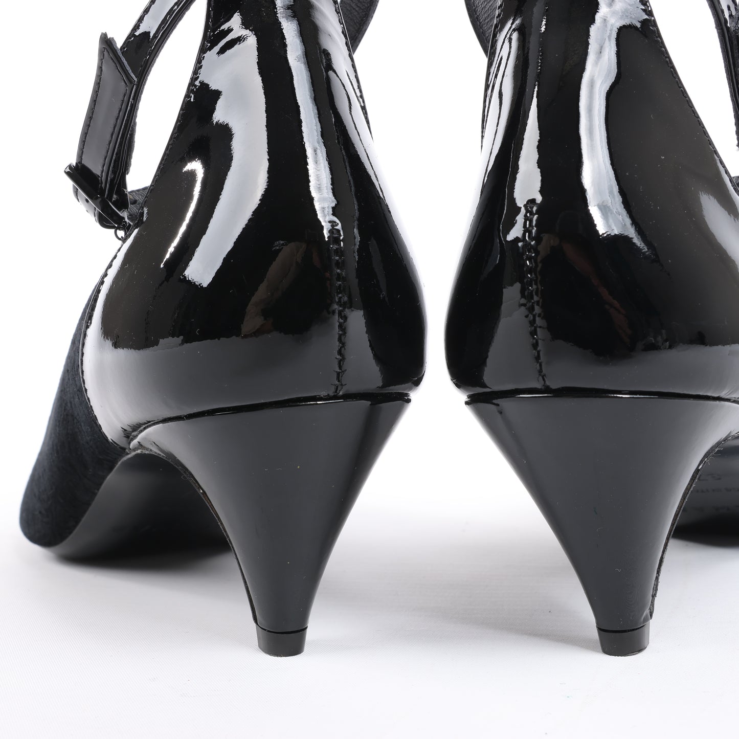 ROCHAS Velvet and Patent Leather Pumps in Black, Size 37 EU