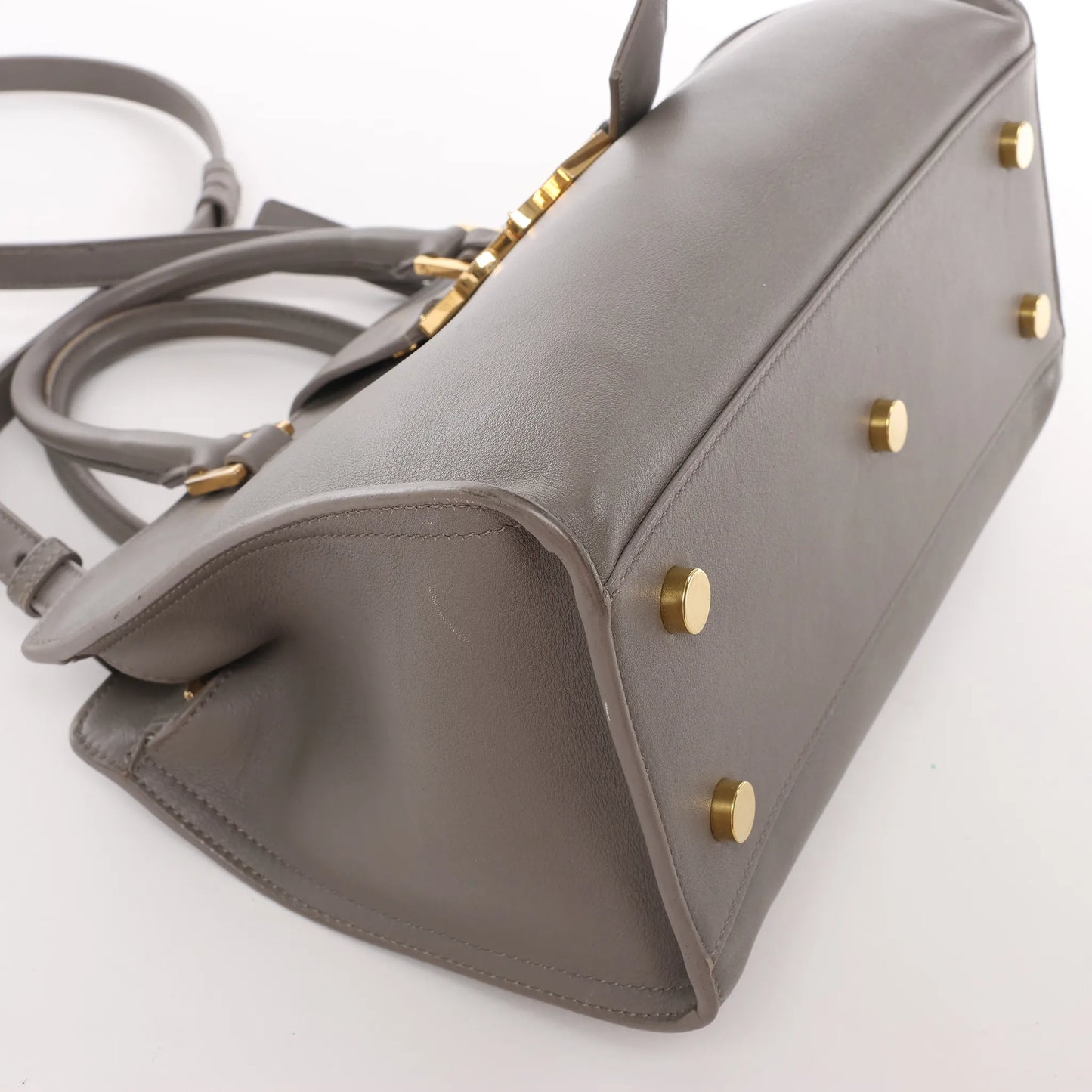 Saint Laurent Paris Baby Cabas 2-Wege-Handtasche aus Leder in Grau 424868