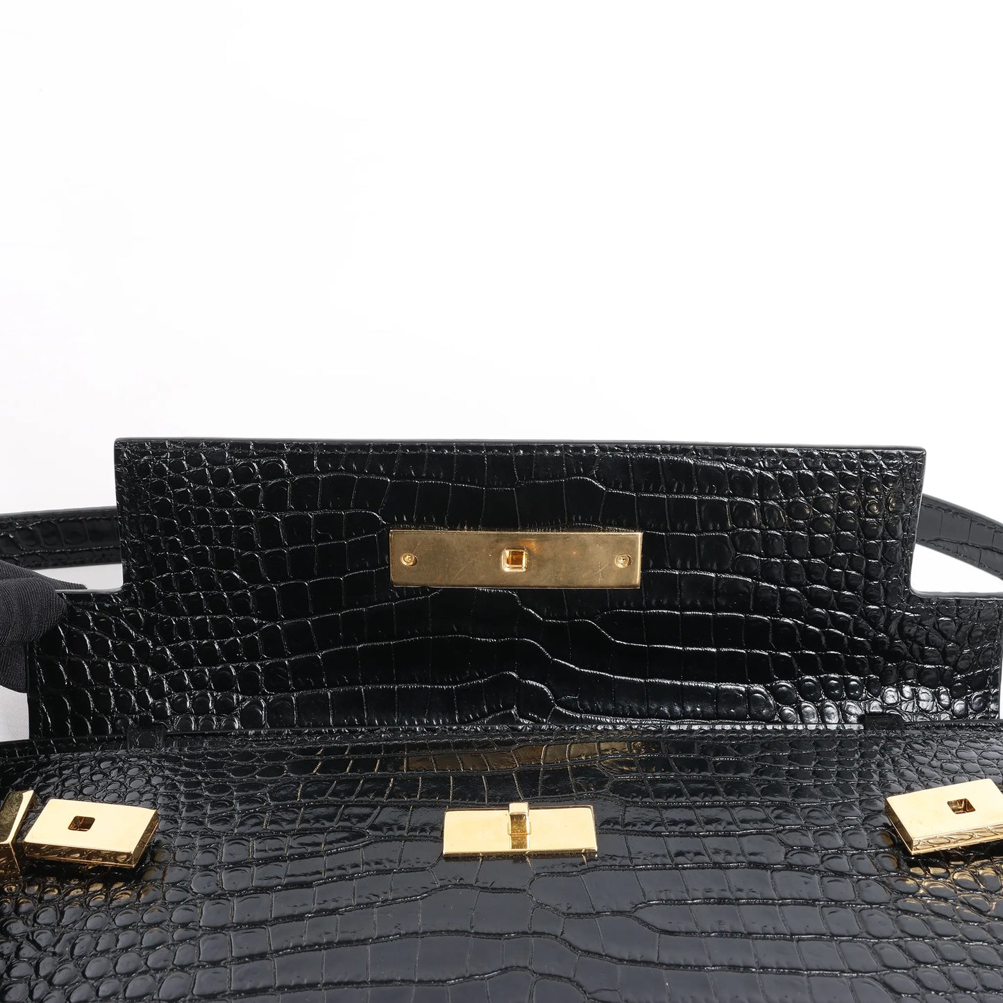 Saint Laurent Paris – Manhattan – Schultertasche in Kroko-Optik in Schwarz, 579271