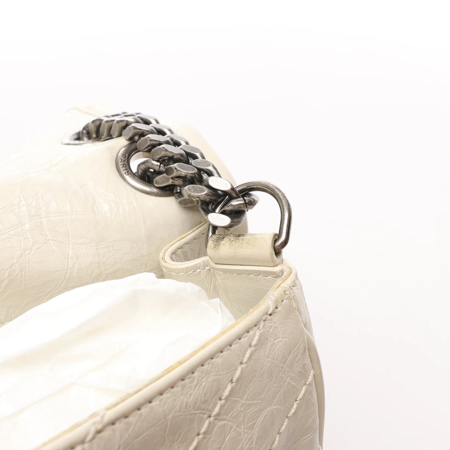 Sac bandoulière chaîne Niki moyen en cuir Saint Laurent Paris Écru 633158