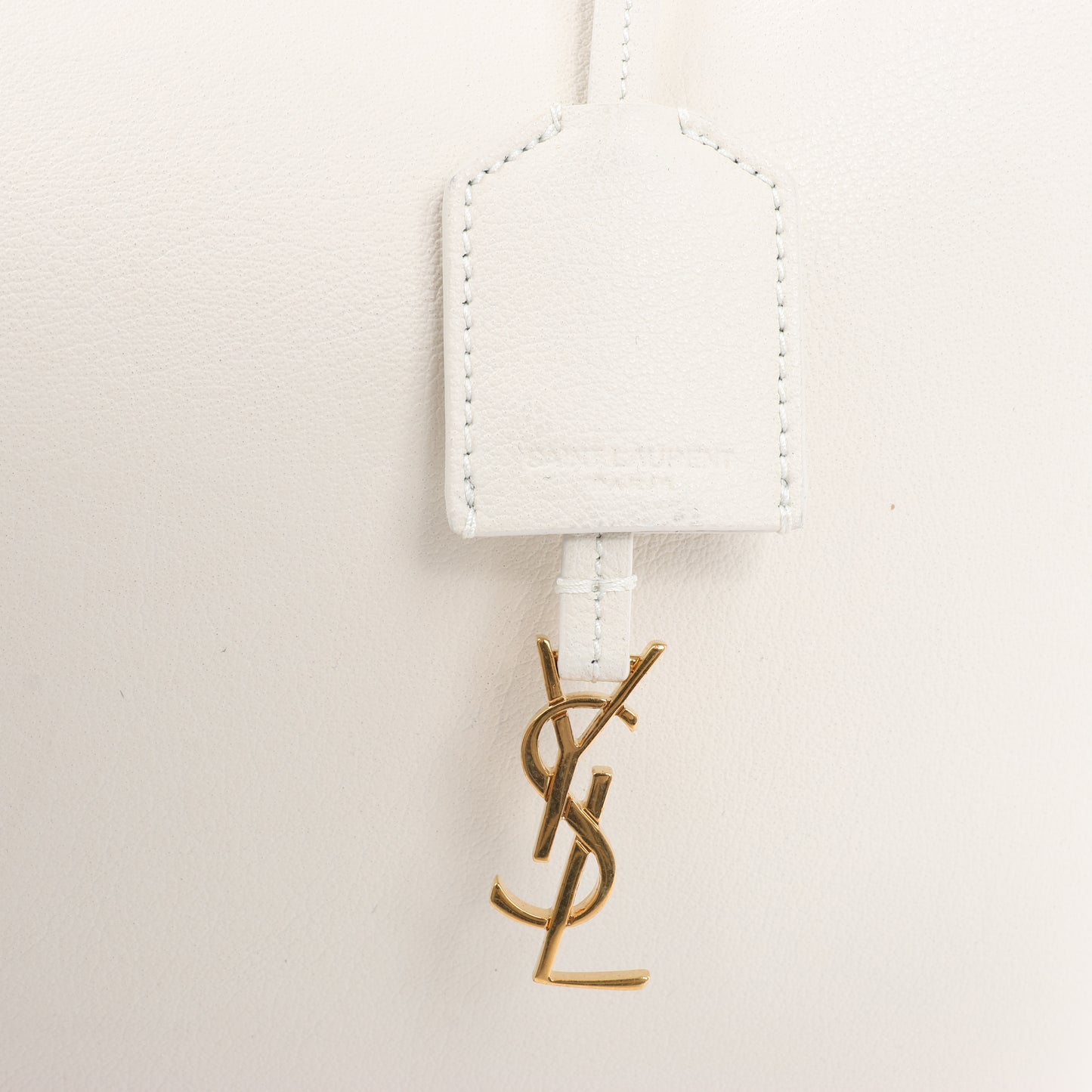 Saint Laurent Paris Sac Shopping Leather Shoulder bag in Ecru 394195