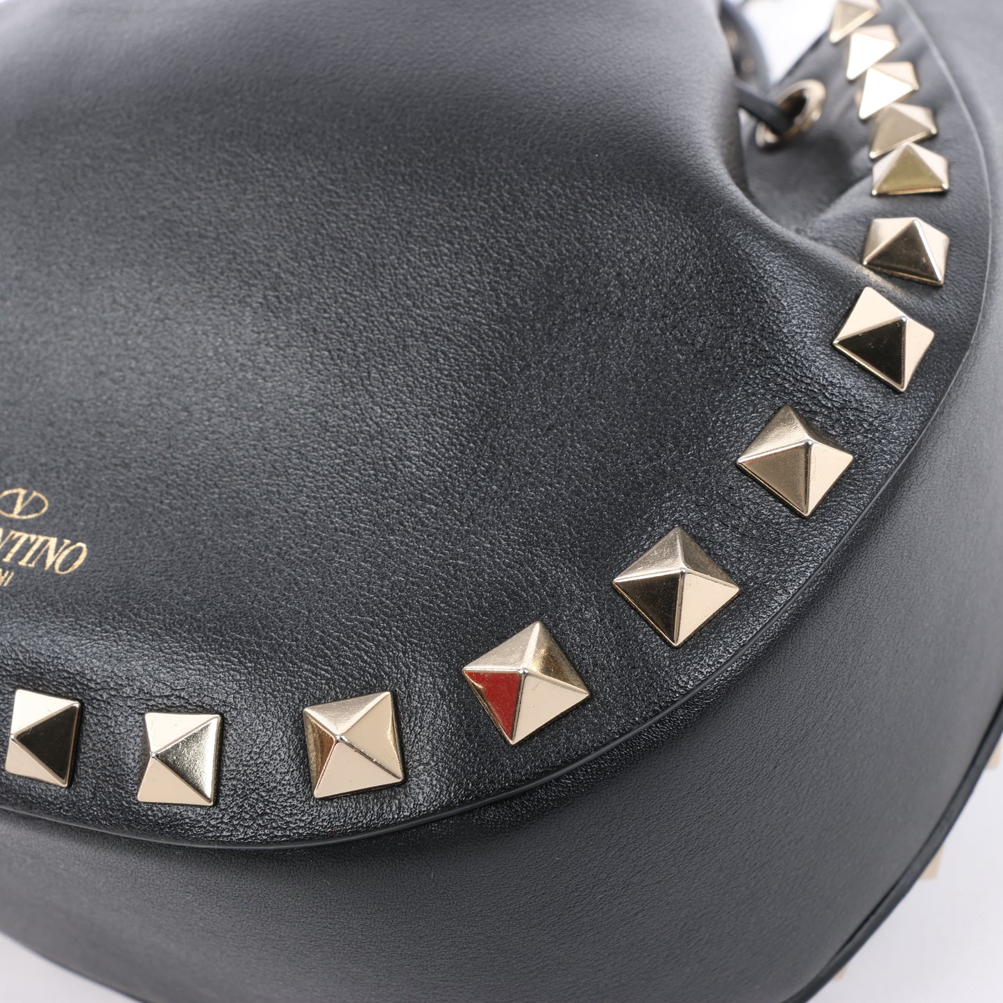 Valentino Garavani Rockstuds Leather Chain Shoulder Bag in Black