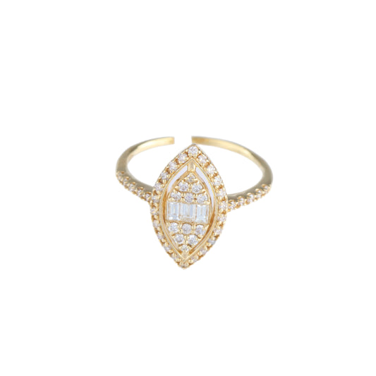 Non Signe / Unsigned 18k Yellow GOLD RING with diamonds