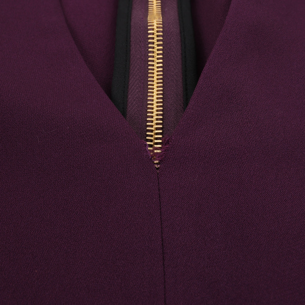 Roland Mouret Deep V-Neck Fitted Midi Dress in Plum – EU 34