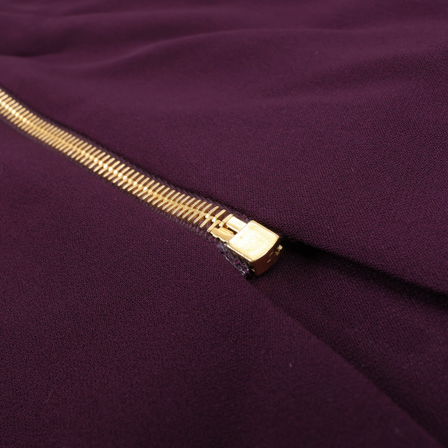 Roland Mouret Deep V-Neck Fitted Midi Dress in Plum – EU 34