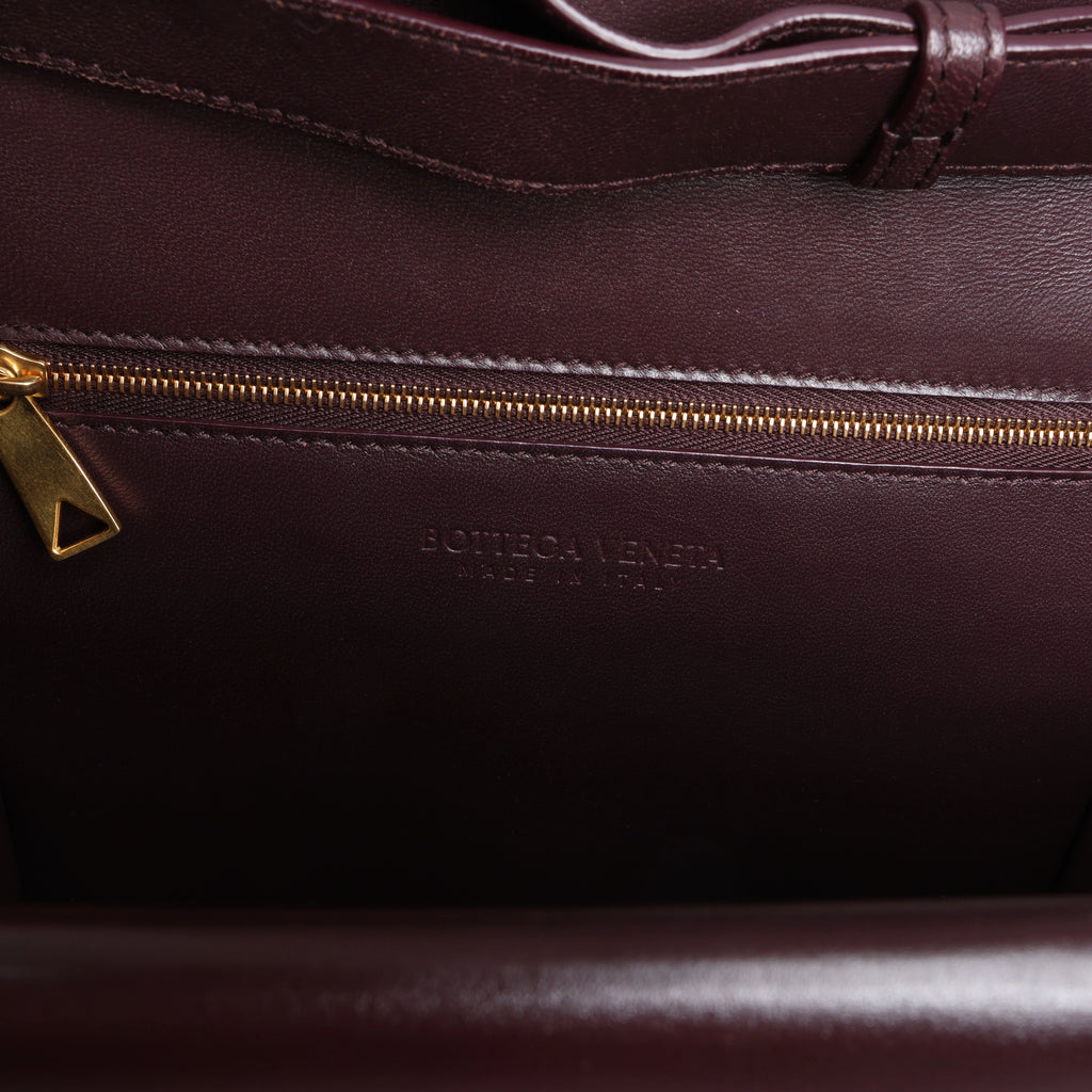 Bolso de hombro de cuero Intrecciato Bottega Veneta en rosa