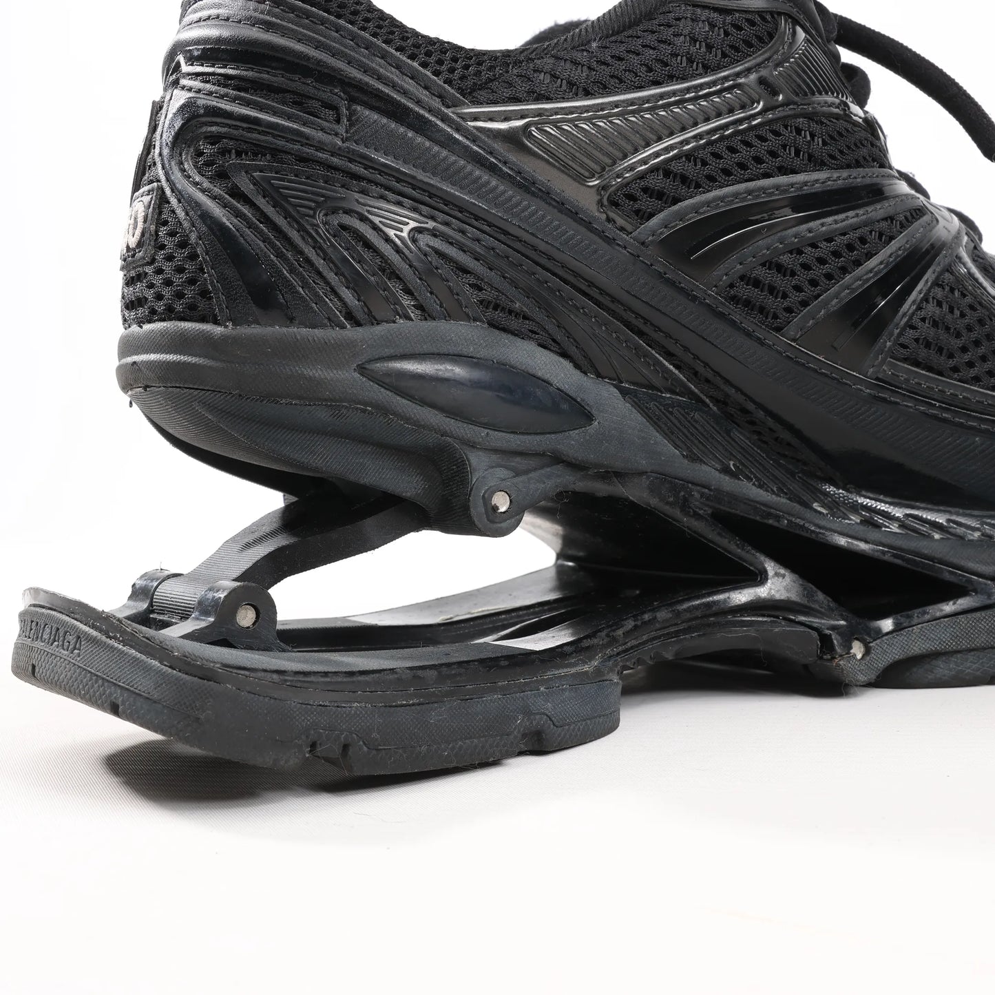 Baskets Balenciaga X-Pander en similicuir noir, référence 653871, pointure 40 EU