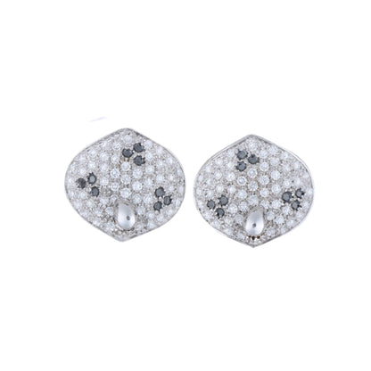 Boucles d'oreilles en diamant noir non signé K18WG 10,6 g, 2,45 ct