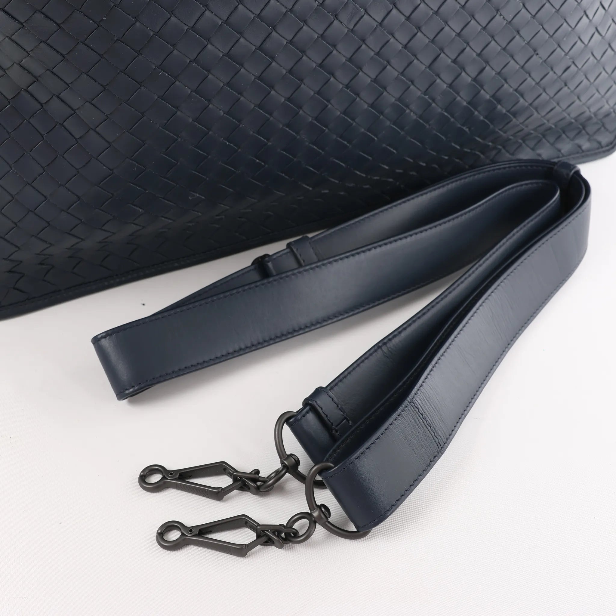 Bottega Veneta Intrecciato Leather 2Way Handbag in Navy Blue