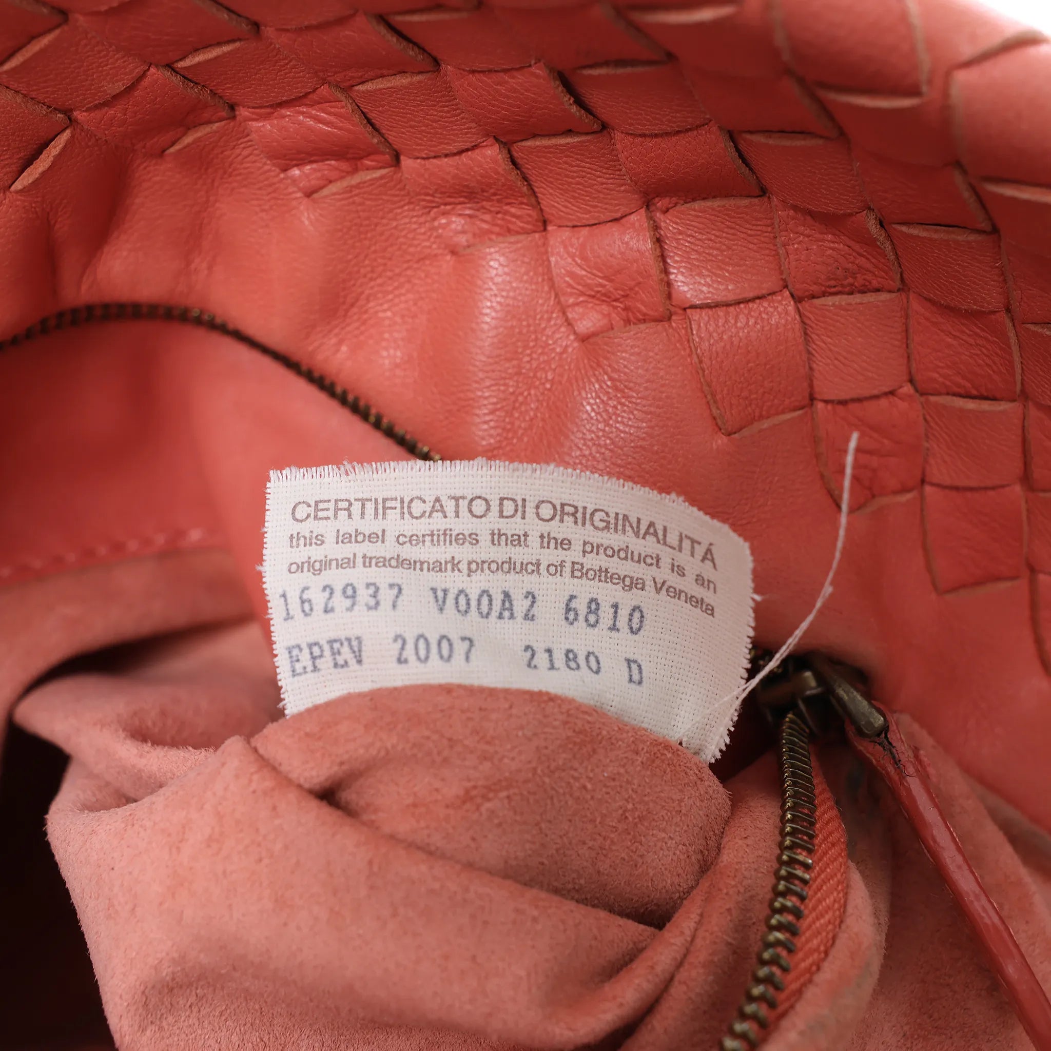 Bottega Veneta Intrecciato Leather Shoulder Bag in Pink