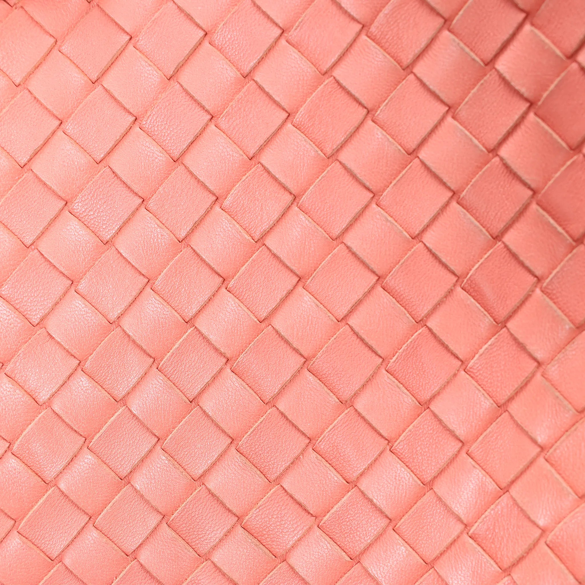 Bottega Veneta Intrecciato Leather Shoulder Bag in Pink