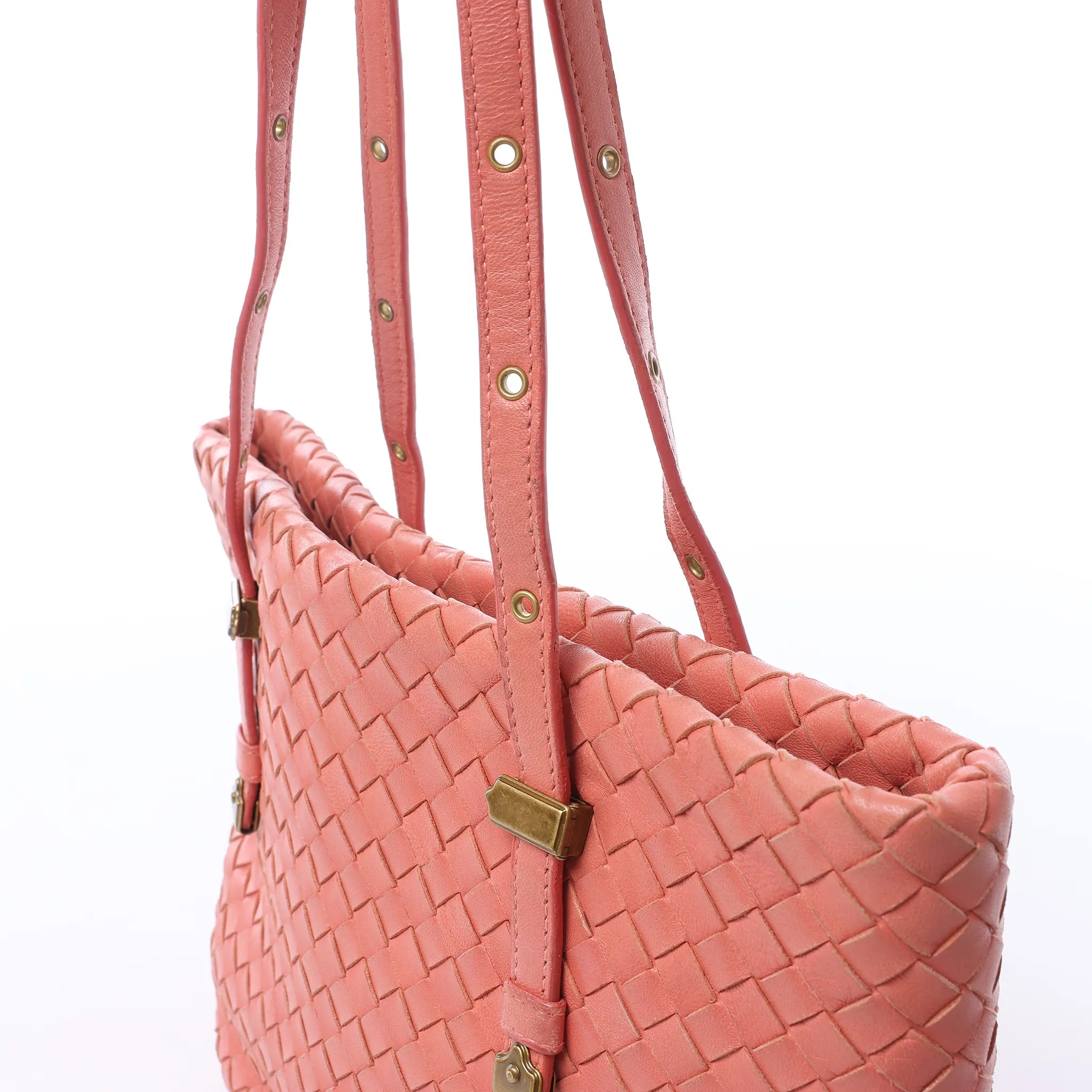 Bottega Veneta Intrecciato Leather Shoulder Bag in Pink