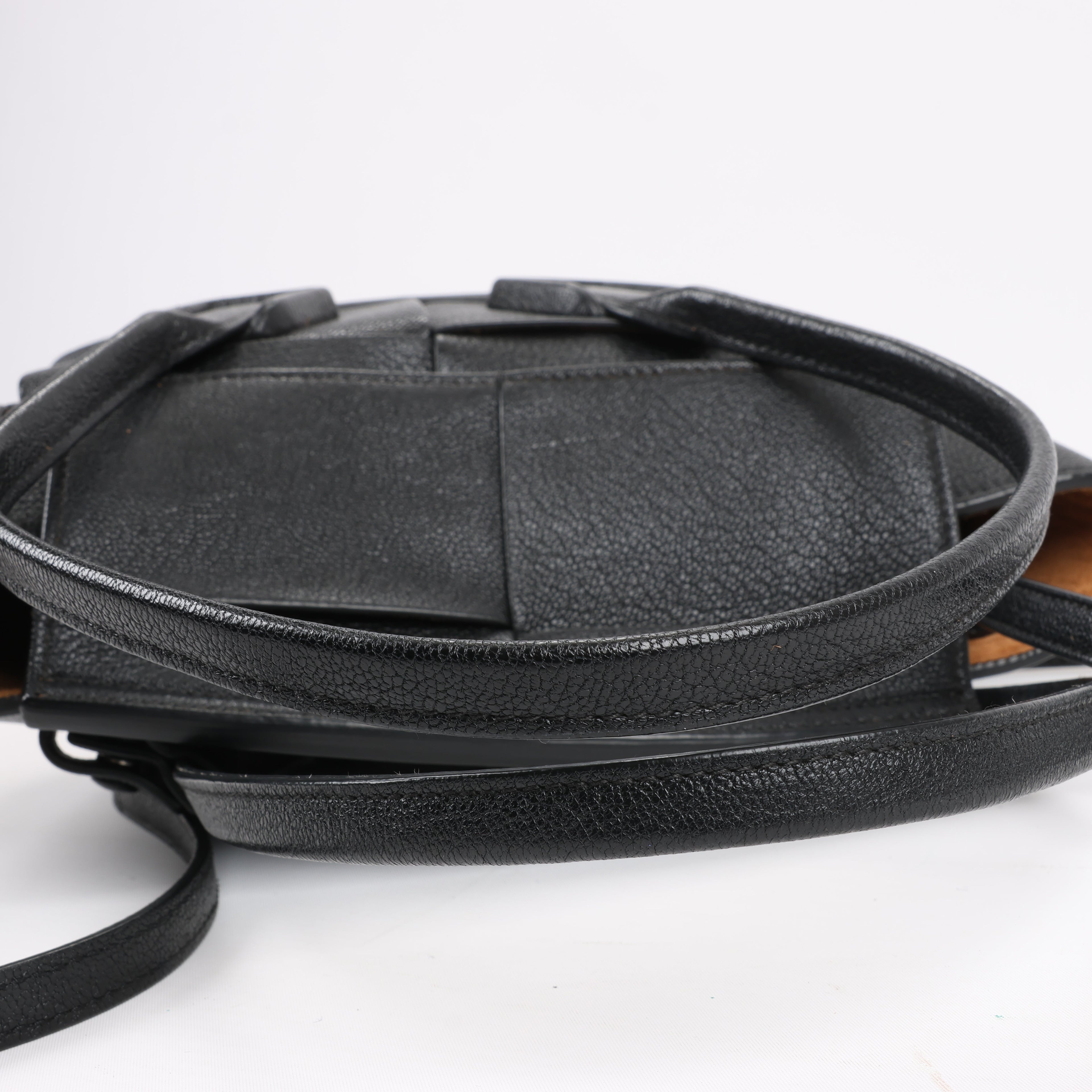 Bottega Veneta Arco Mini Leather Maxi Intrecciato 2Way Handbag in Black