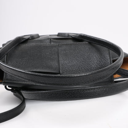 Bottega Veneta Arco Mini Leather Maxi Intrecciato 2Way Handbag in Black