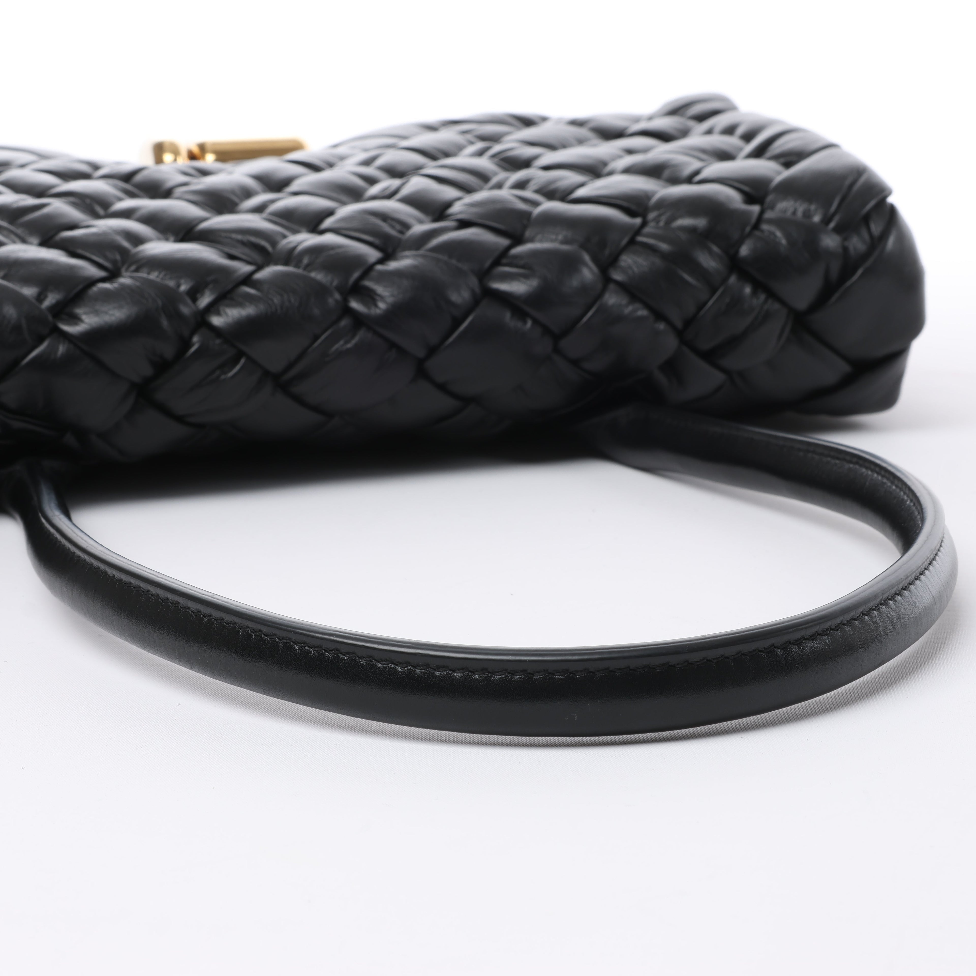 Bolso de hombro Desiree de piel tejida en negro de Bottega Veneta