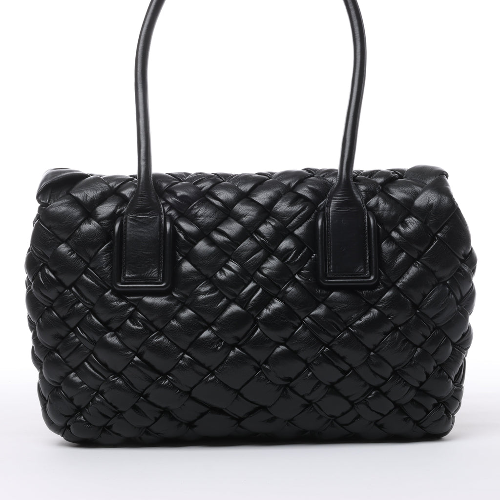 Bolso de hombro Desiree de piel tejida en negro de Bottega Veneta