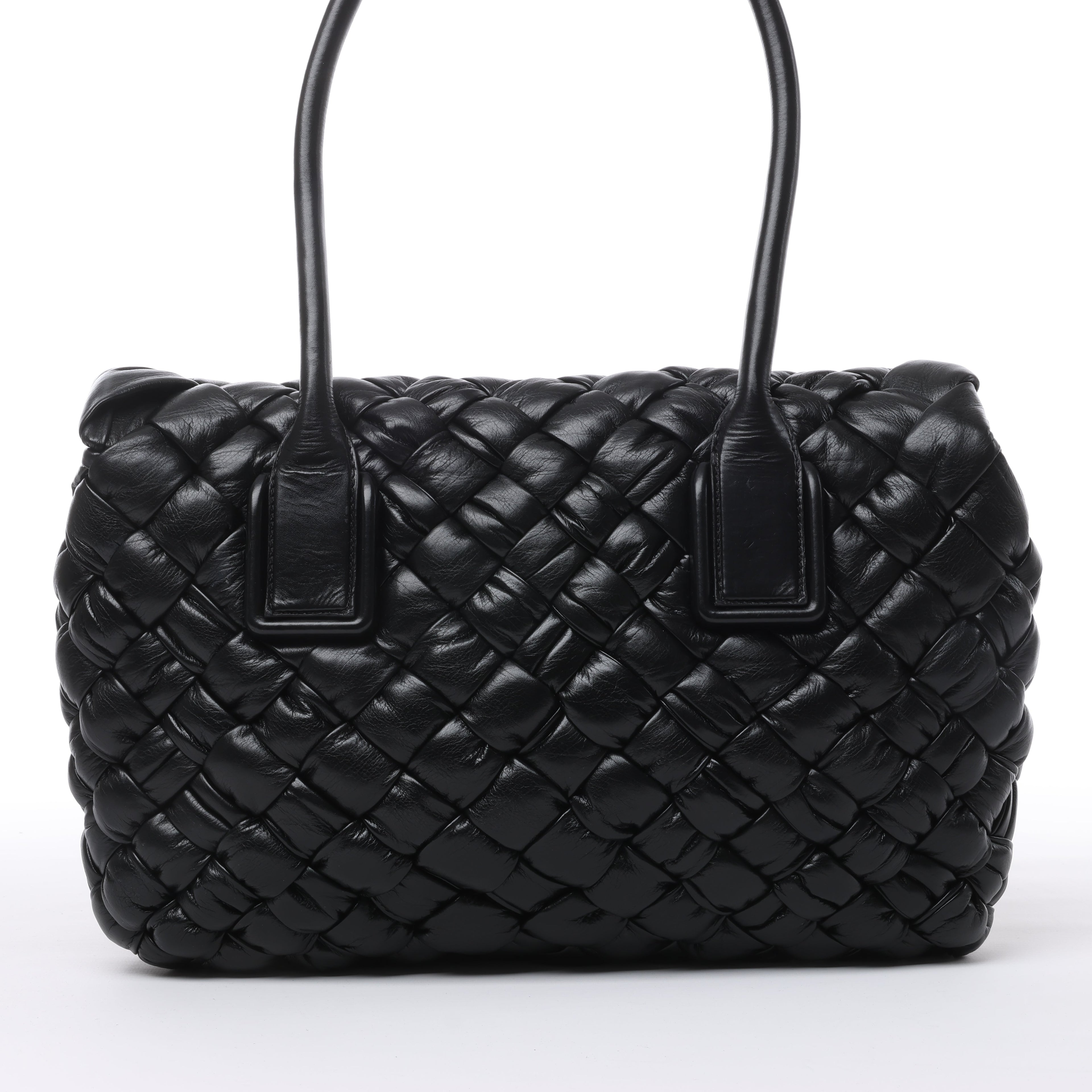 Bolso de hombro Desiree de piel tejida en negro de Bottega Veneta