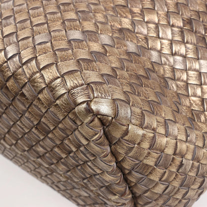 Bottega Veneta Cabas MM Intrecciato Leather Shoulder Bag in Gold