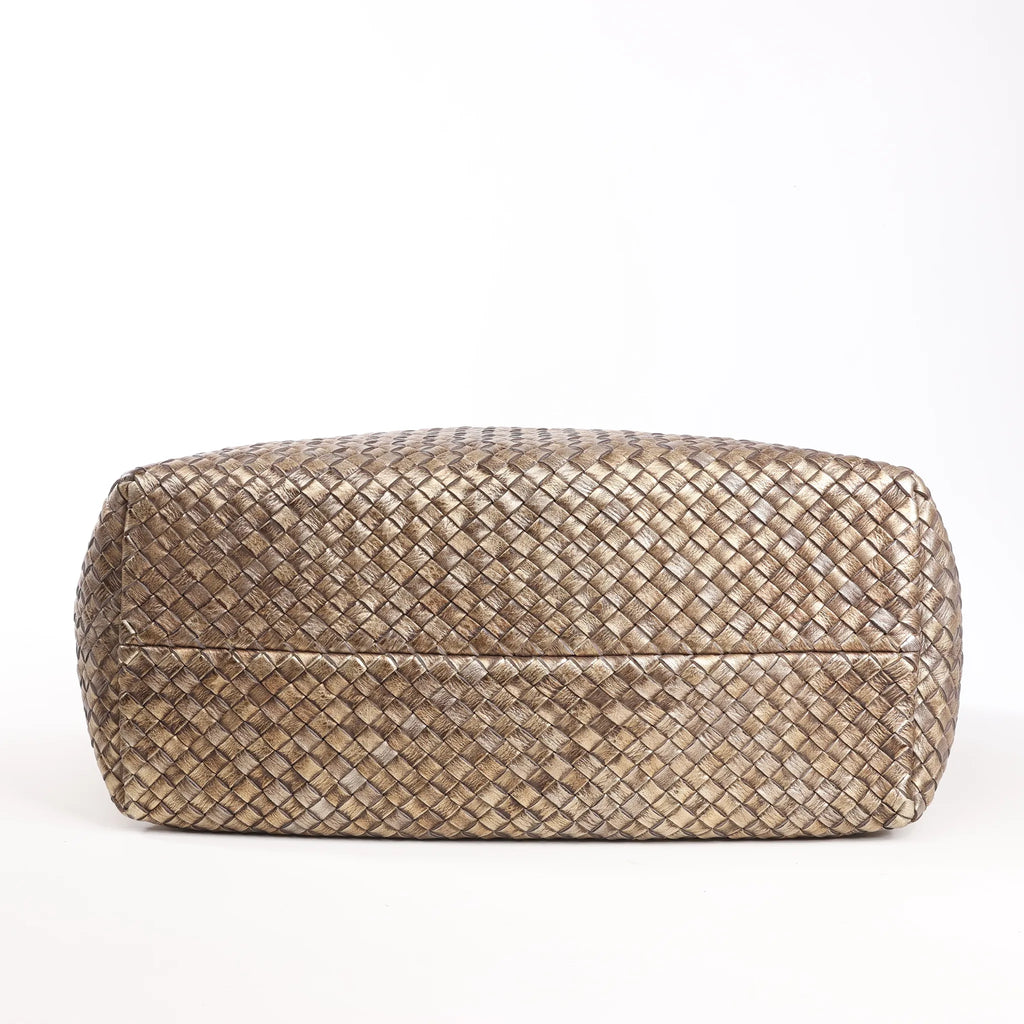 Bottega Veneta Cabas MM Intrecciato Leather Shoulder Bag in Gold