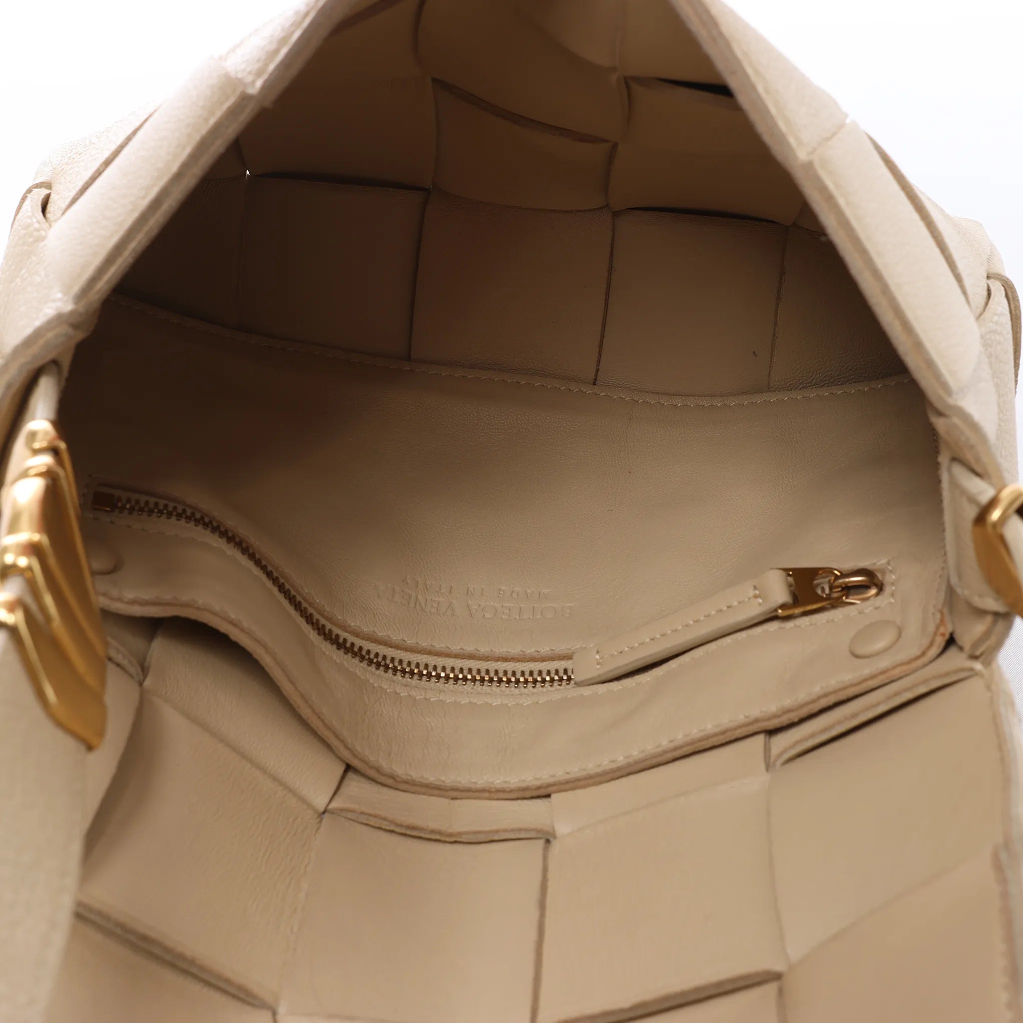 Bottega Veneta Cassette Maxi Intrecciato Leather Crossbody Bag in Beige