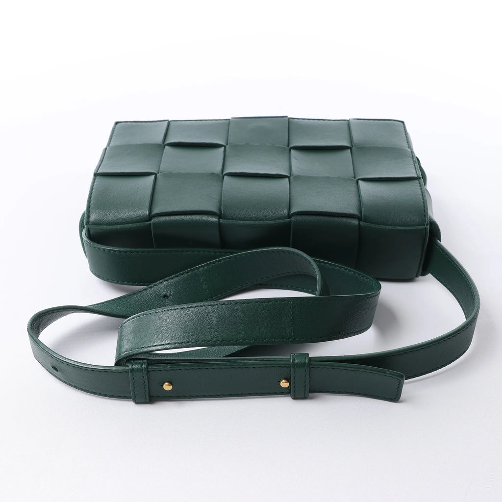 Bottega Veneta Cassette Maxi Intrecciato Leather Crossbody Bag in Green