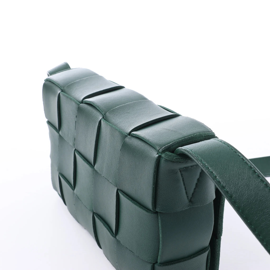 Bottega Veneta Cassette Maxi Intrecciato Leather Crossbody Bag in Green