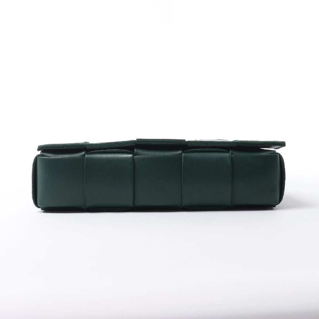 Bottega Veneta Cassette Maxi Intrecciato Leather Crossbody Bag in Green