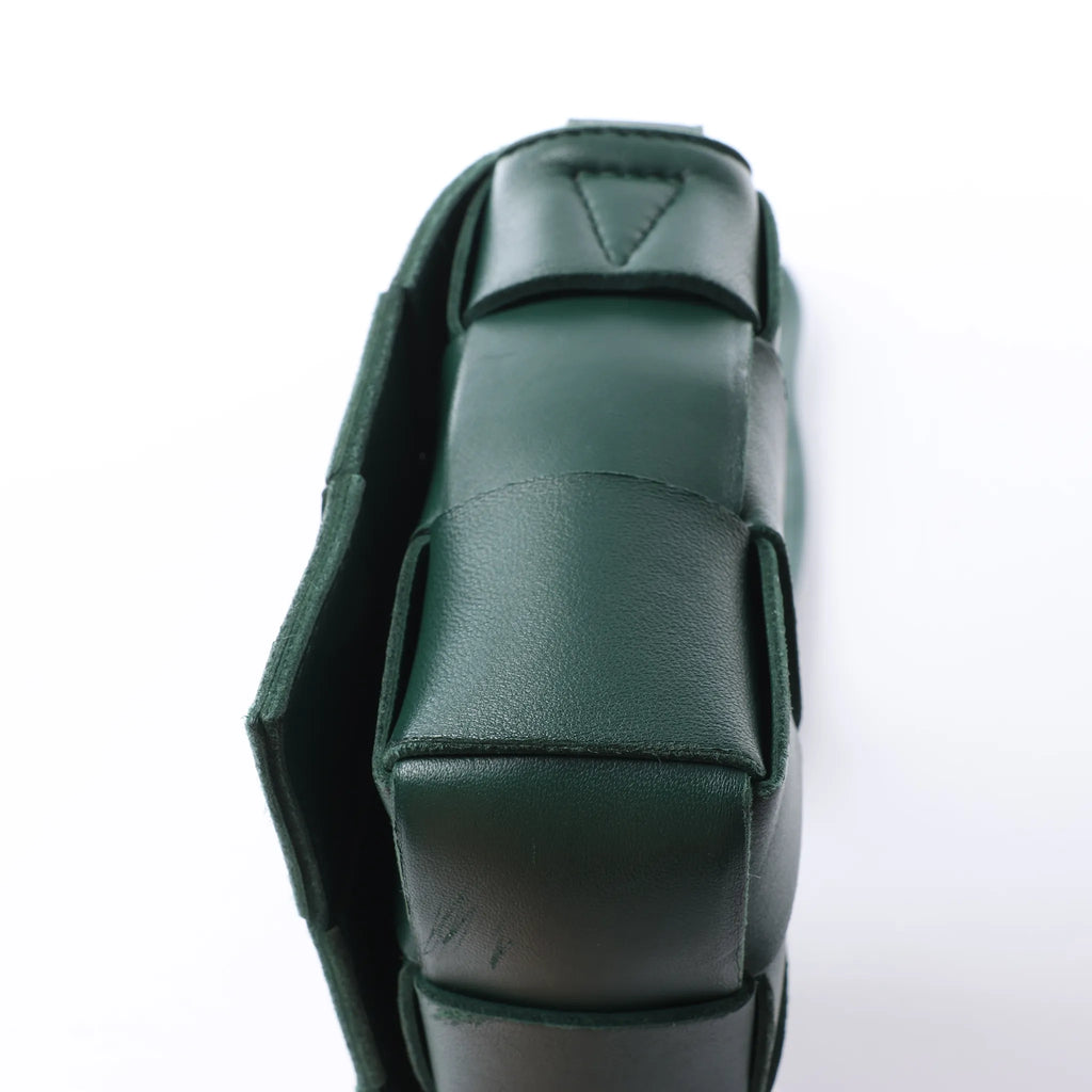 Bottega Veneta Cassette Maxi Intrecciato Leather Crossbody Bag in Green