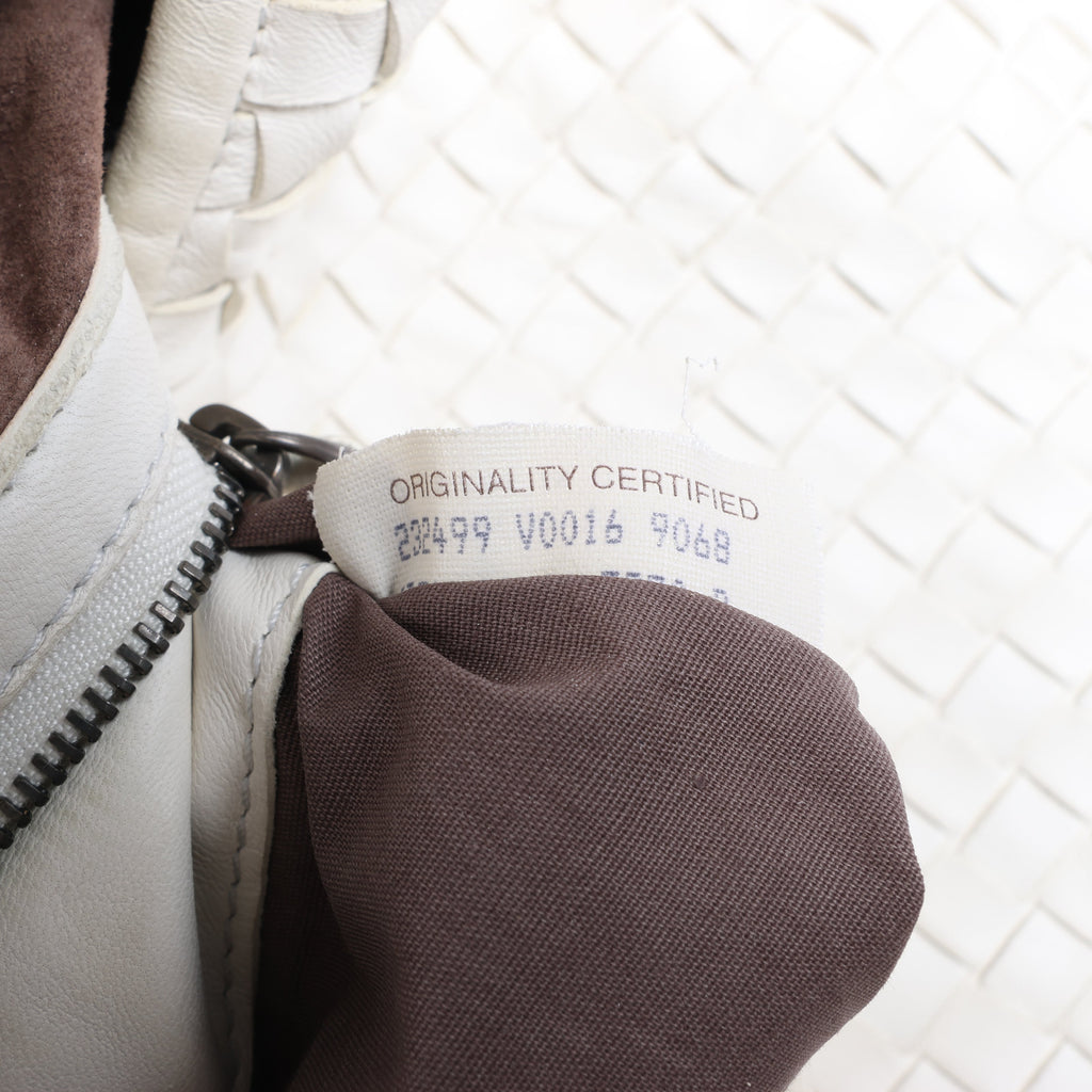 Bottega Veneta Intrecciato Hobo Leather Shoulder bag in White
