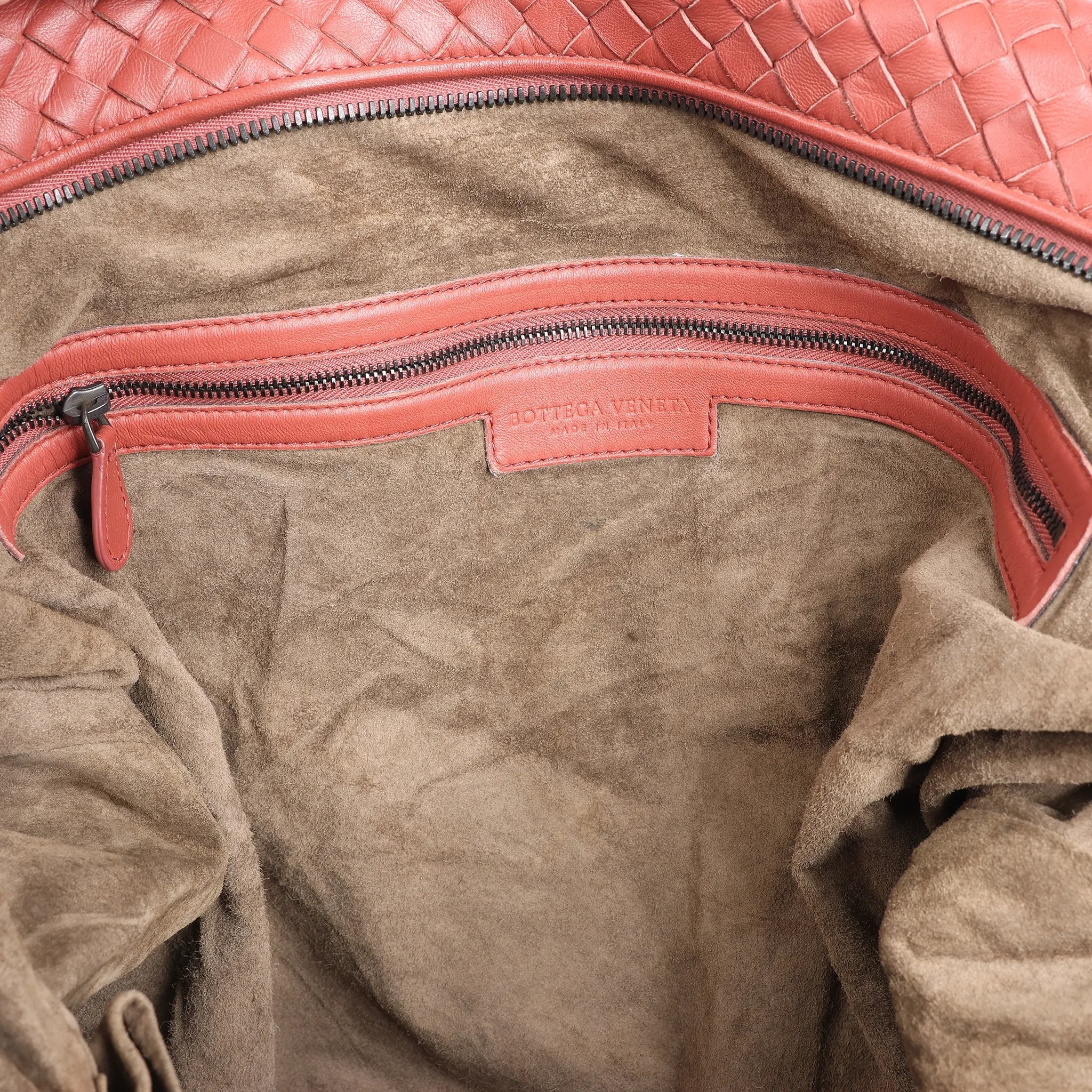 Bottega Veneta Intrecciato Leather Handbag in Dusty Red
