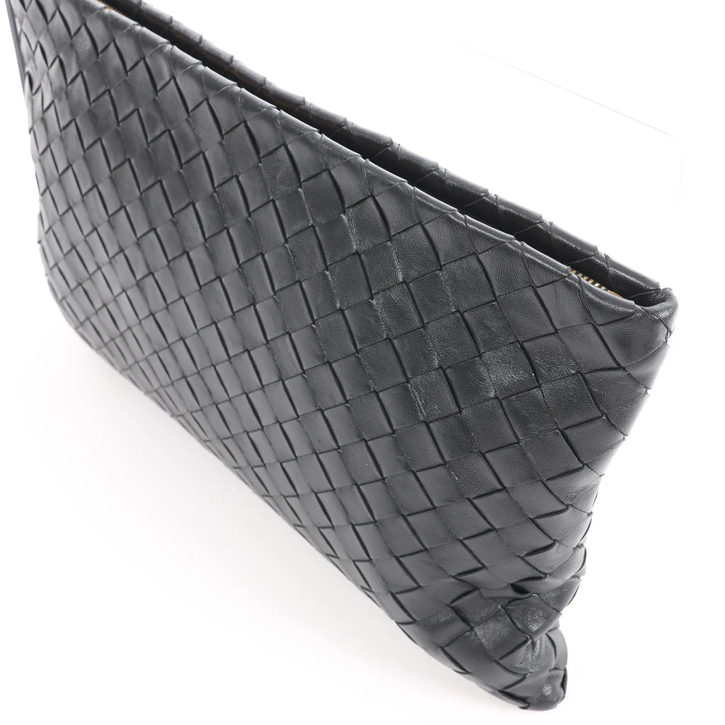 Bottega Veneta Intrecciato Leather Clutch bag in Black