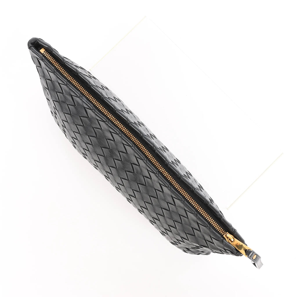 Bottega Veneta Intrecciato Leather Clutch bag in Black