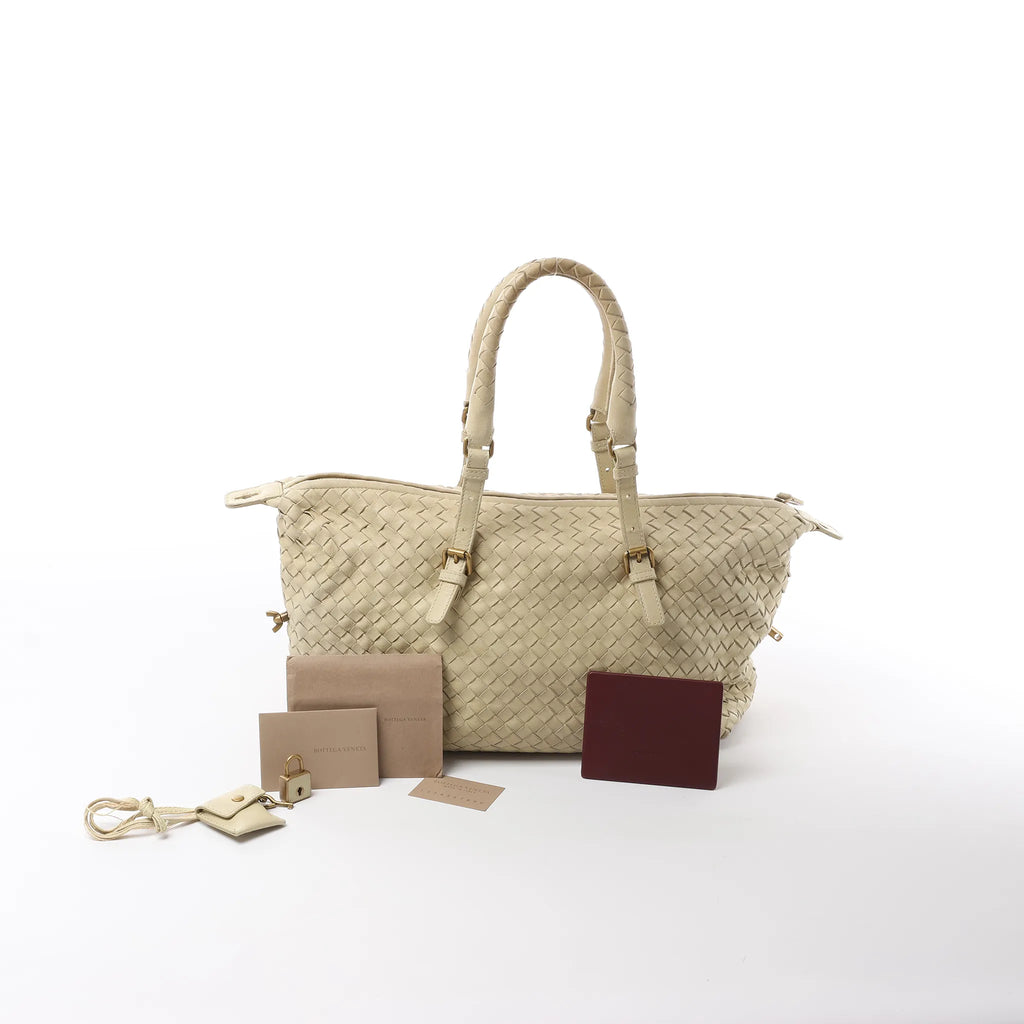Bottega Veneta Montaigne  Intrecciato Leather Shoulder Bag in Beige 173398