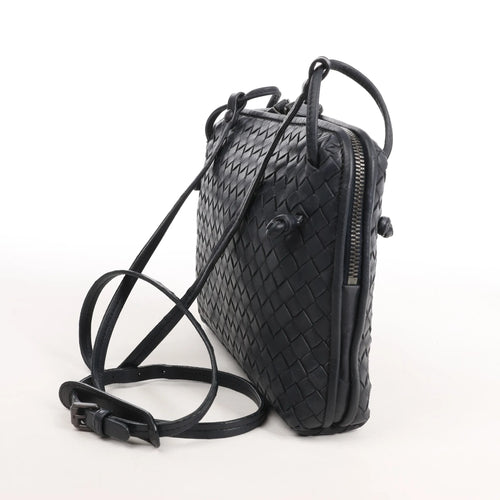 Bottega Veneta Bolso bandolera de cuero Nodini Intrecciato en negro